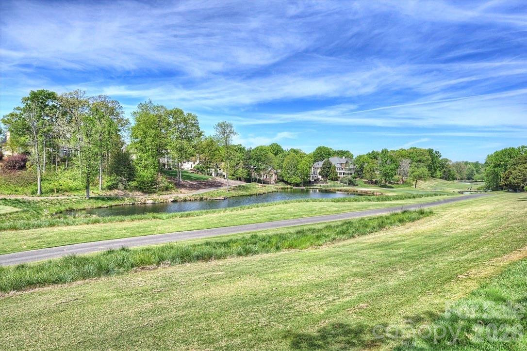 7010 Seton House Lane — Charlotte
