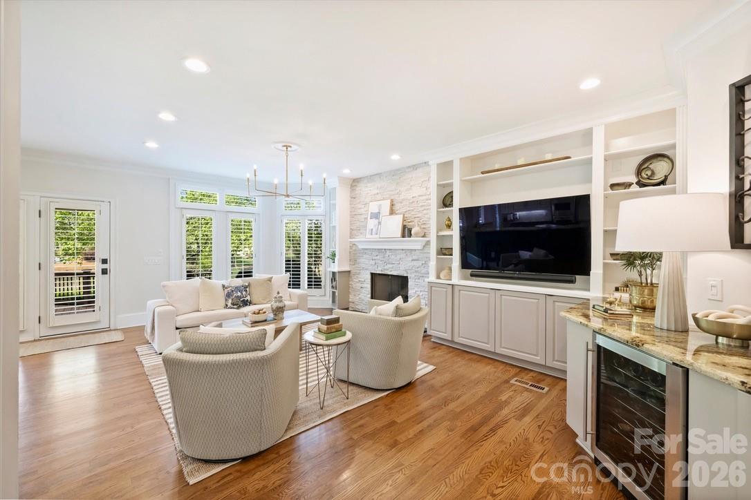 7010 Seton House Lane — Charlotte