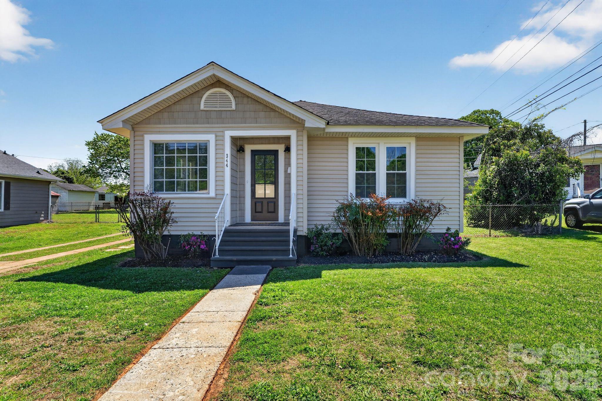 344 Mayflower Avenue — Cramerton