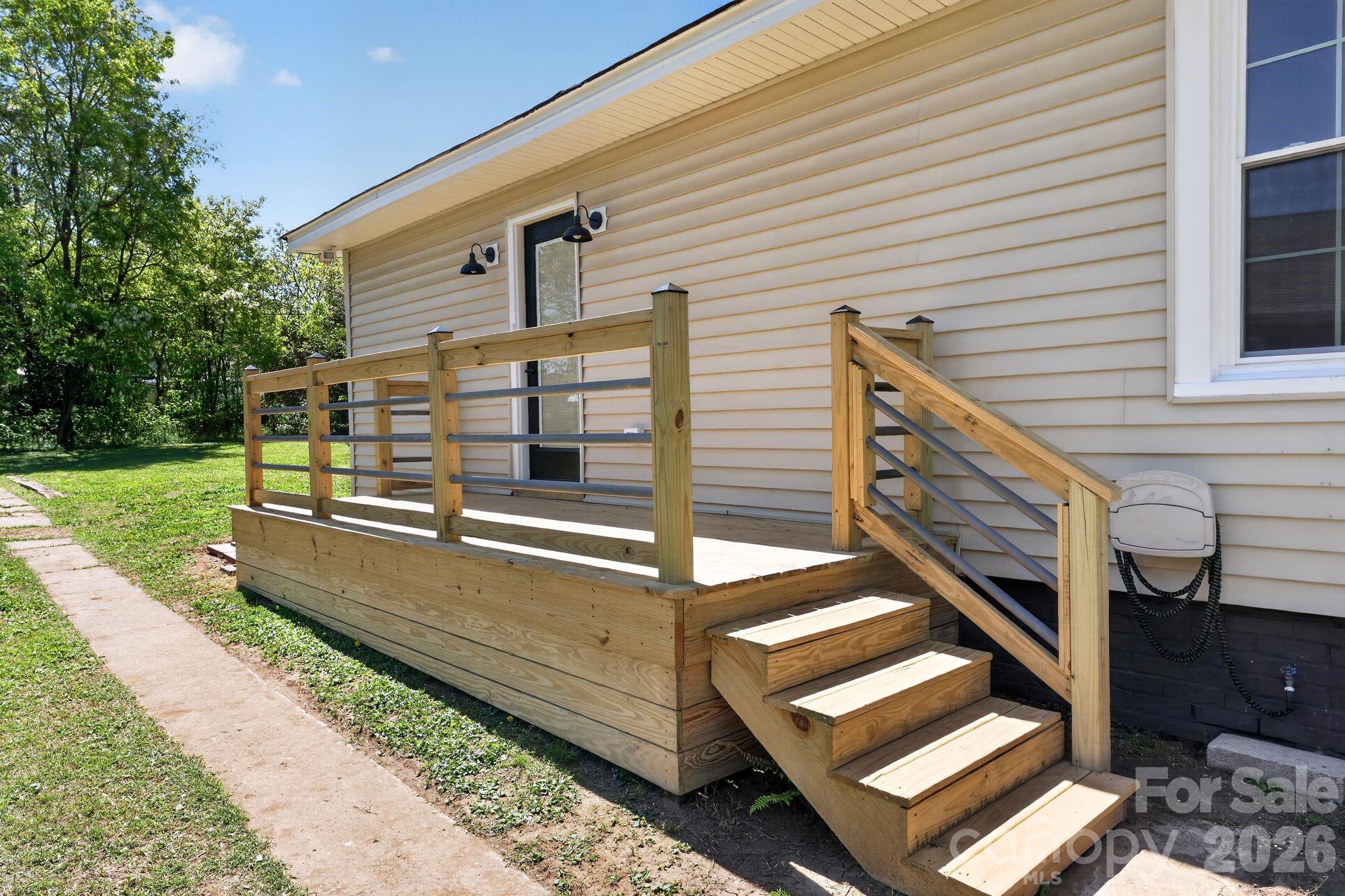 344 Mayflower Avenue — Cramerton