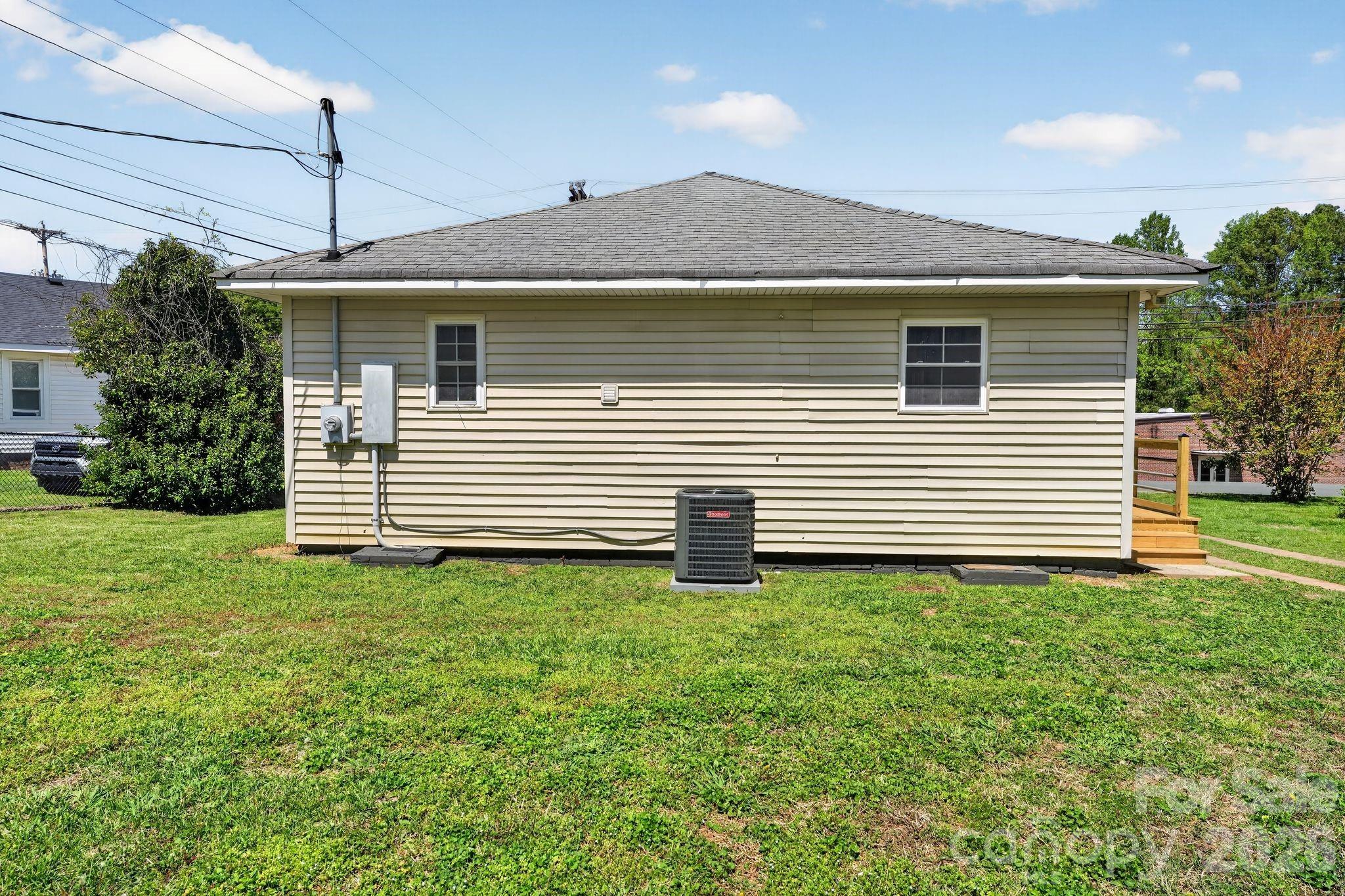 344 Mayflower Avenue — Cramerton