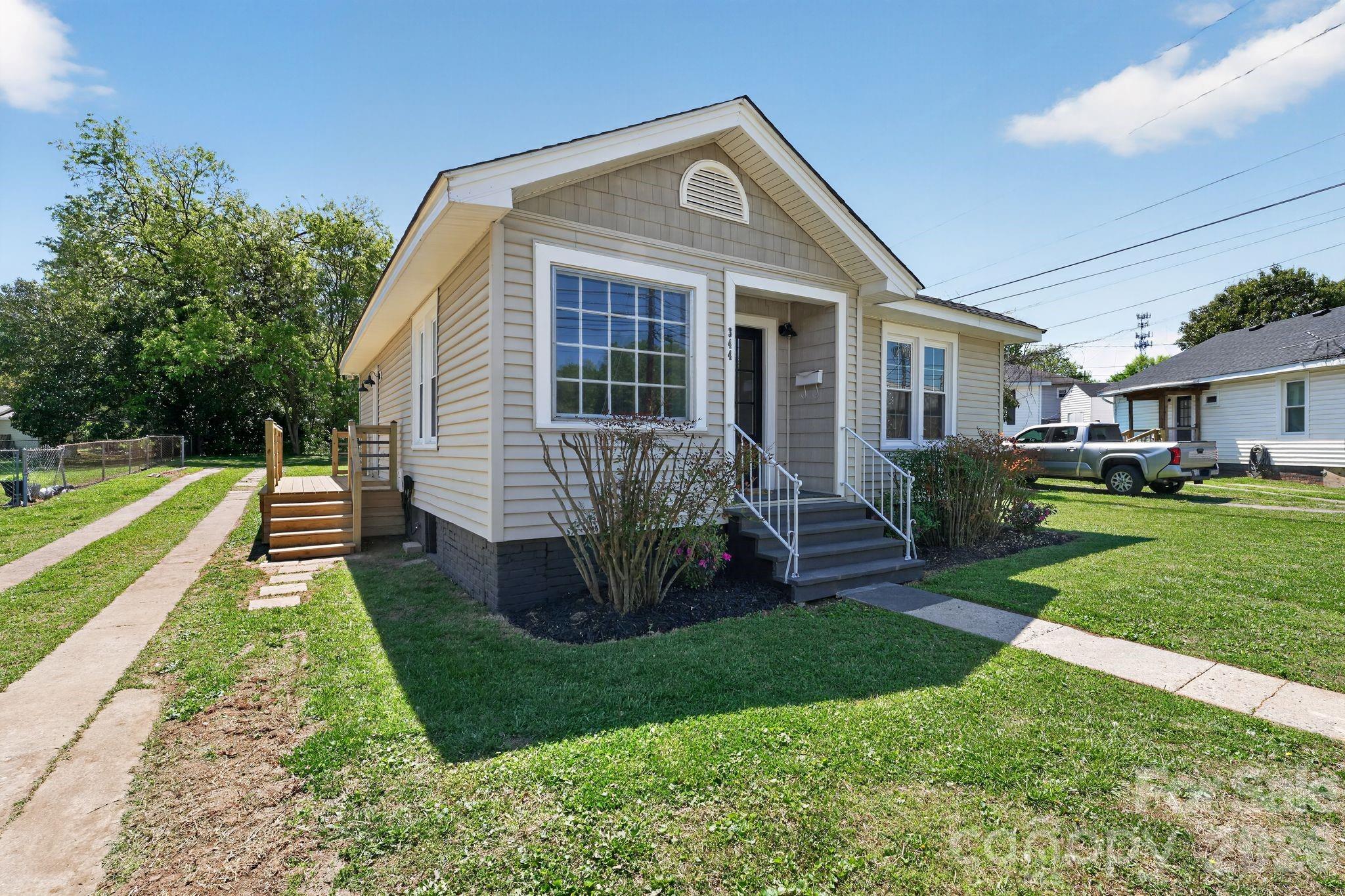 344 Mayflower Avenue — Cramerton
