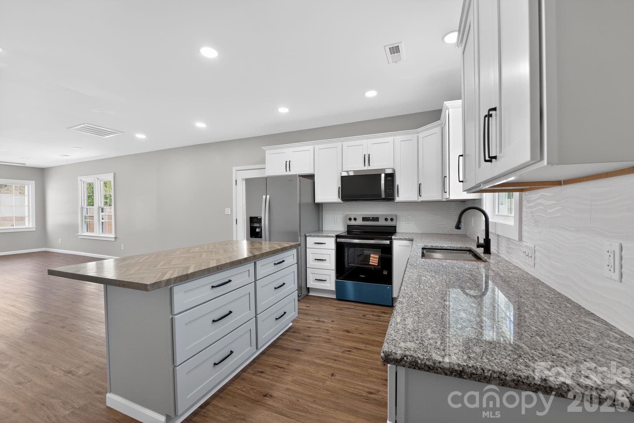 344 Mayflower Avenue — Cramerton