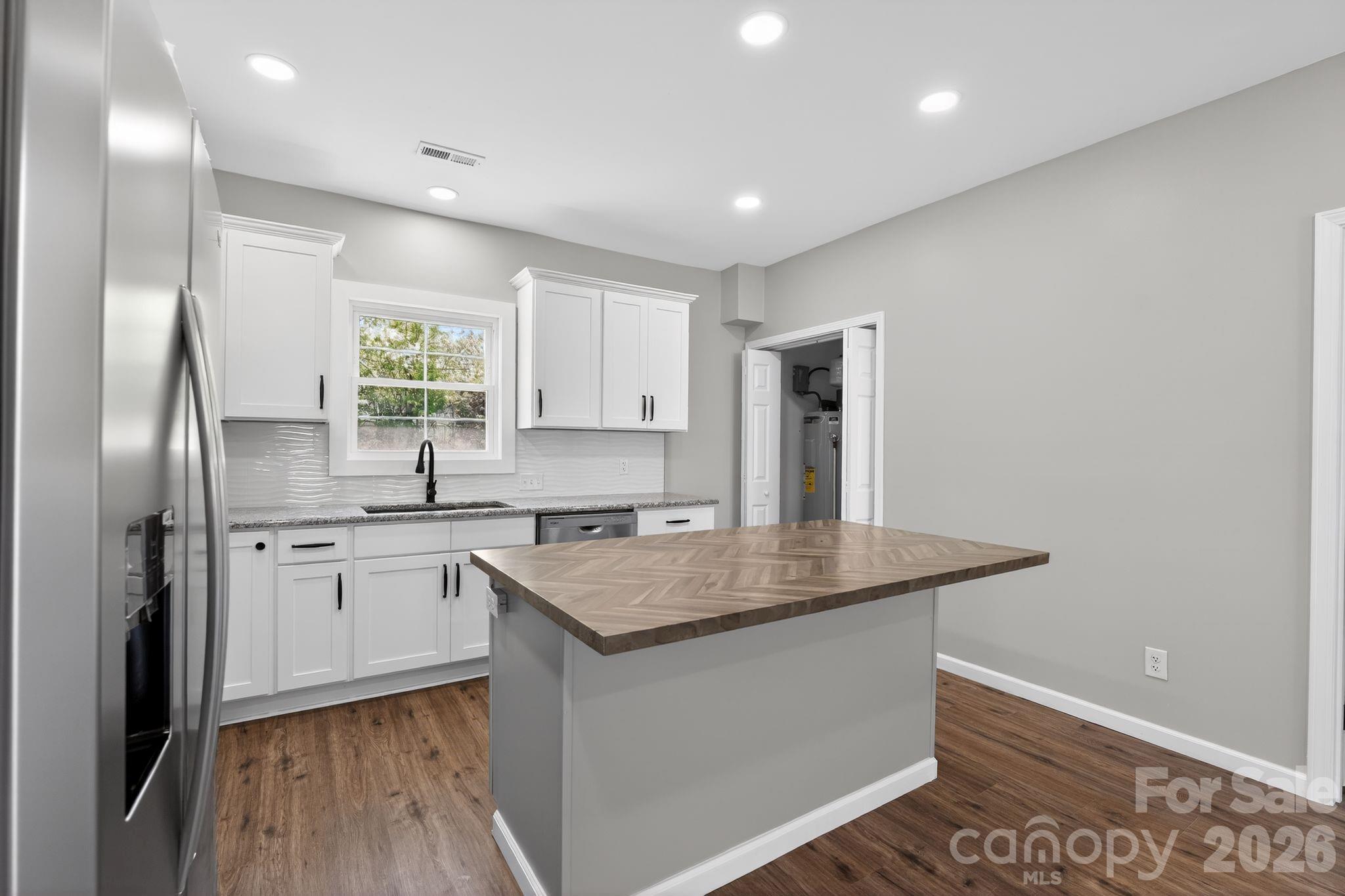 344 Mayflower Avenue — Cramerton