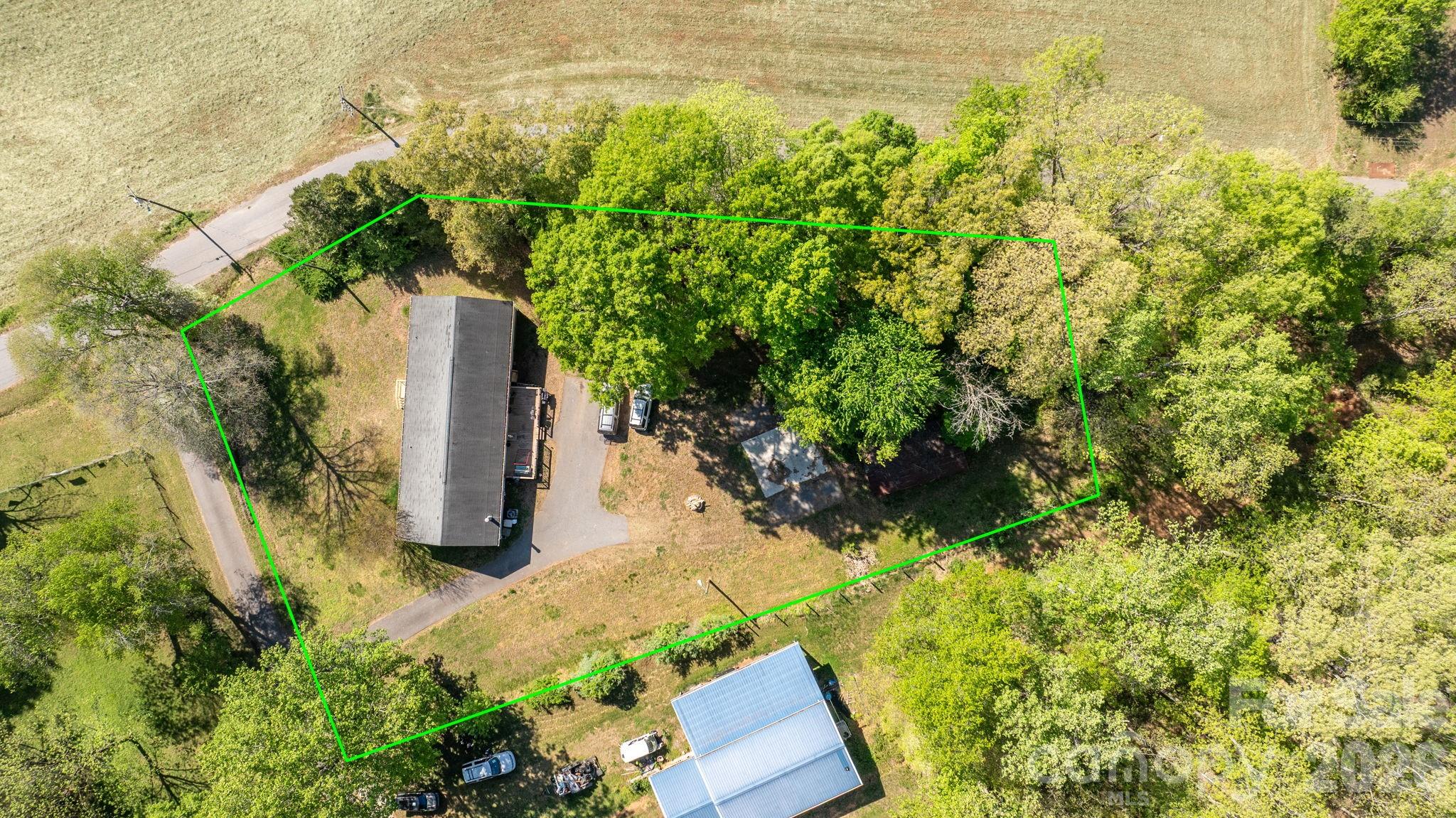 3634 Hillview Drive NE — Conover