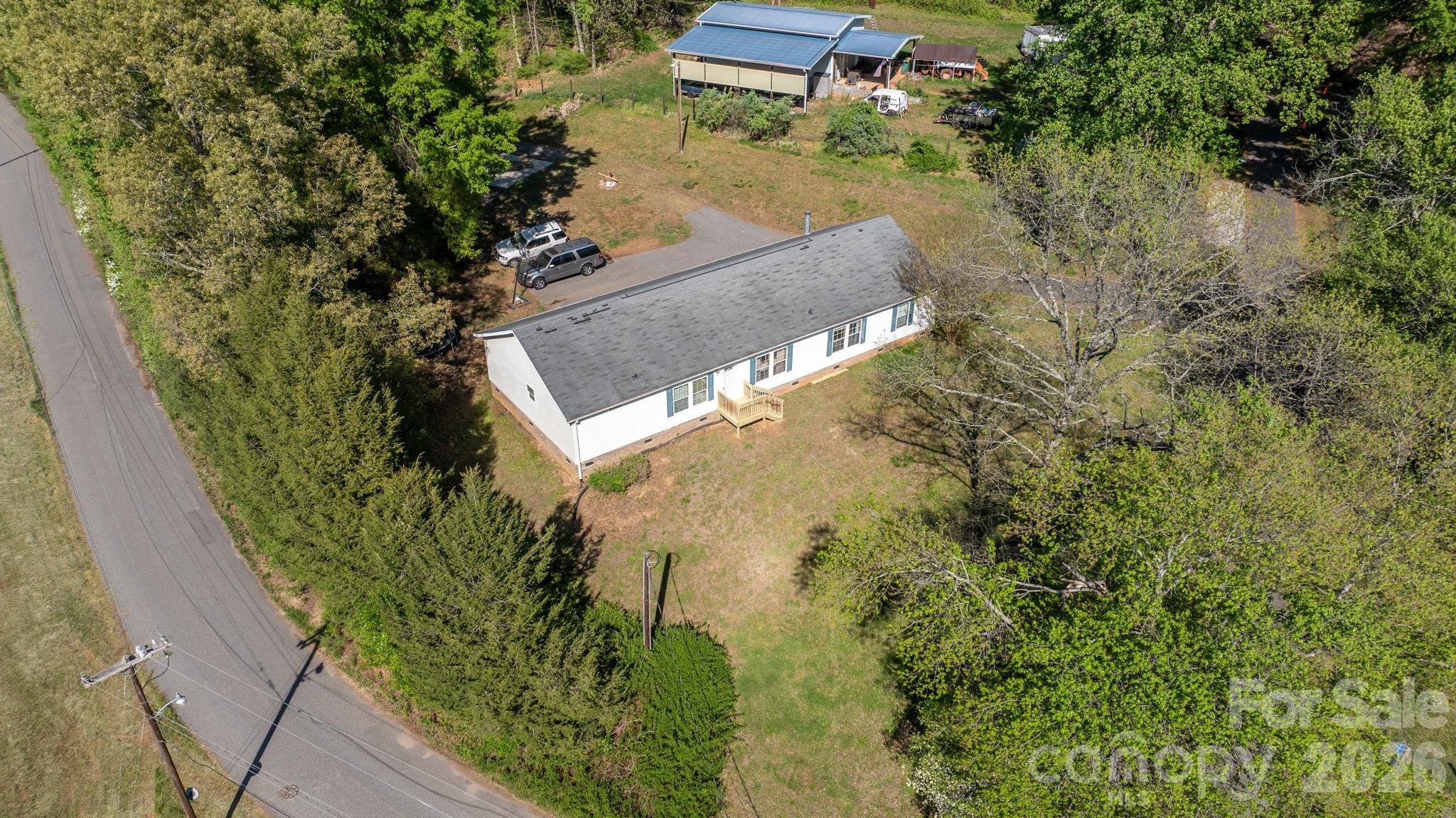 3634 Hillview Drive NE — Conover