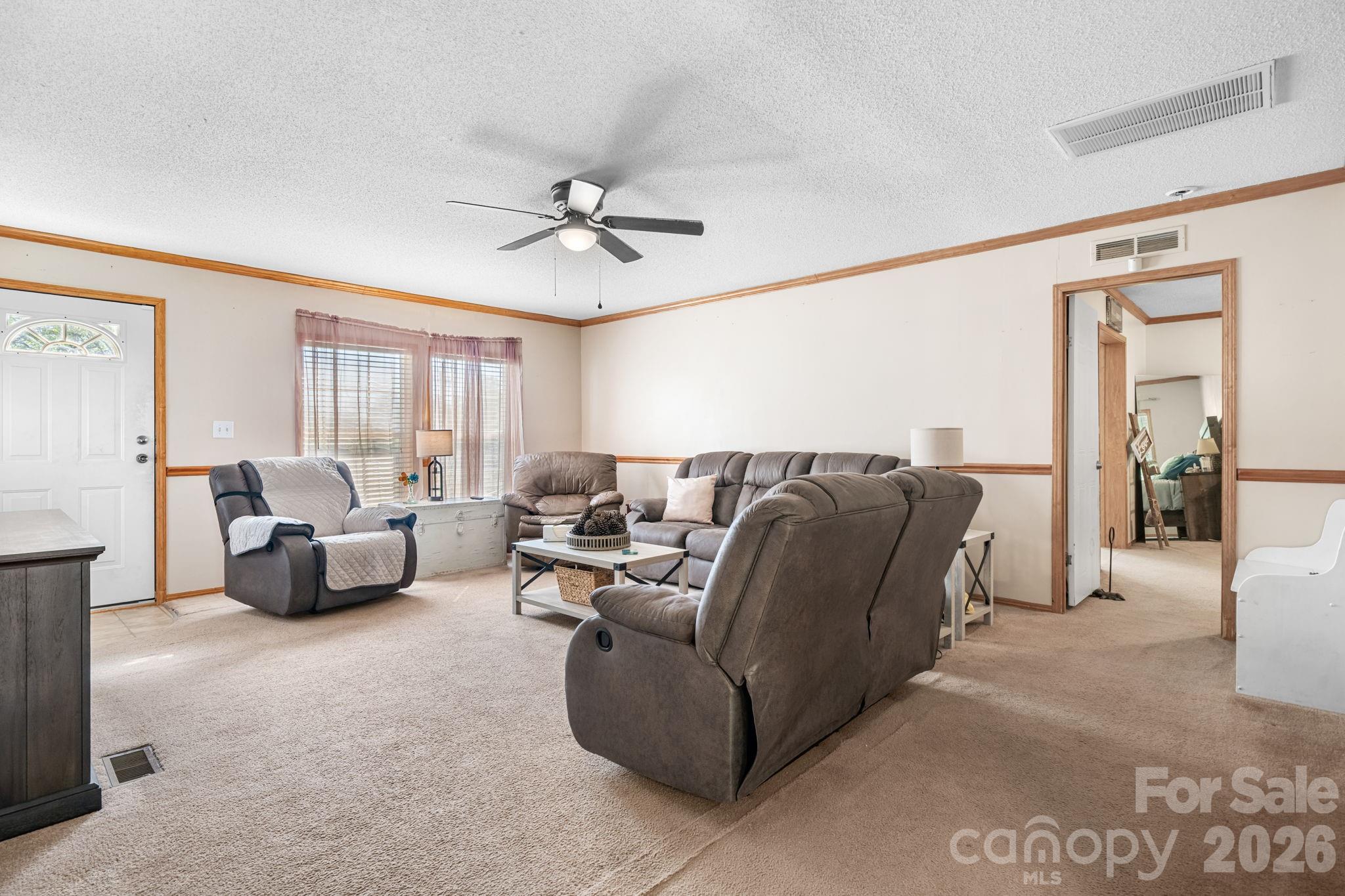 3634 Hillview Drive NE — Conover