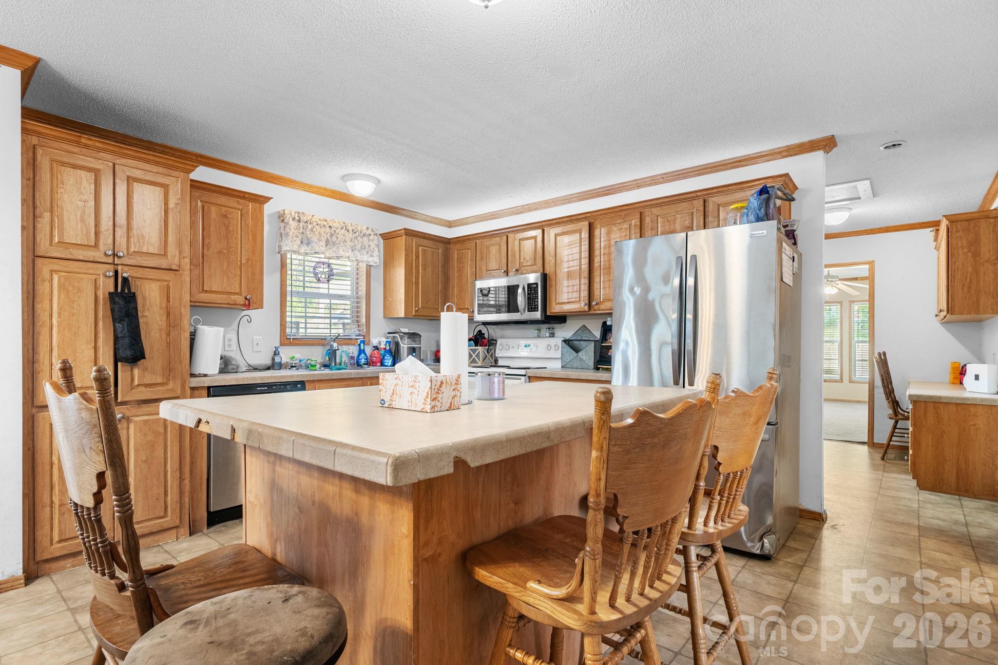 3634 Hillview Drive NE — Conover