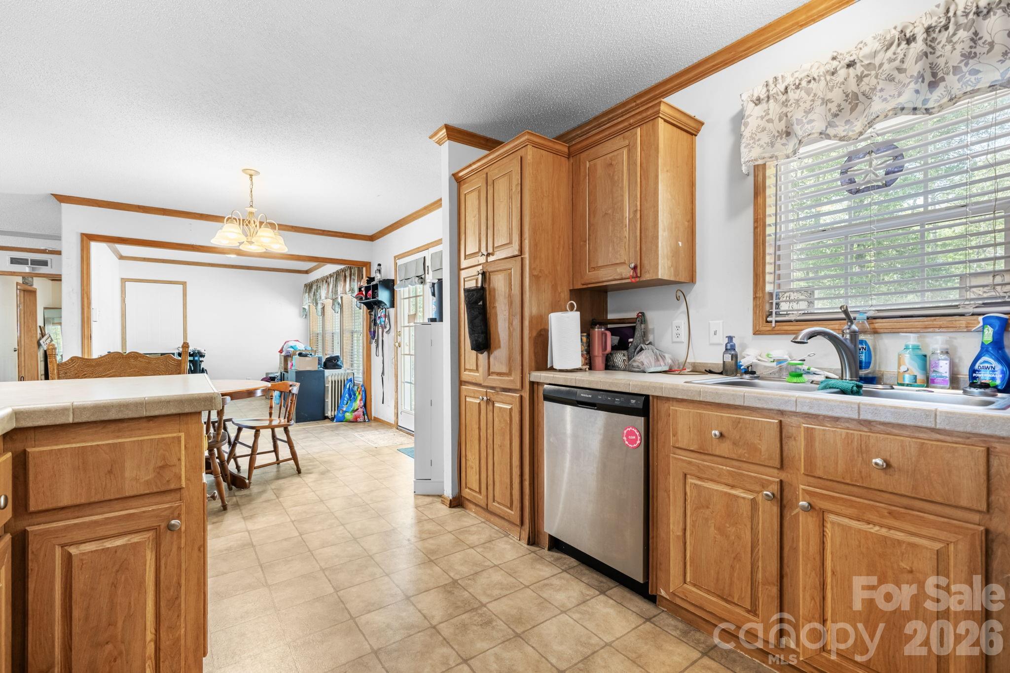 3634 Hillview Drive NE — Conover