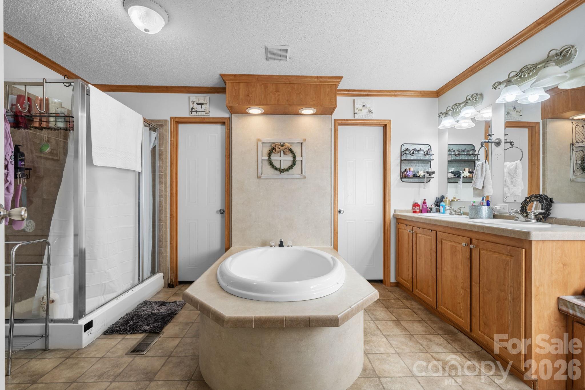 3634 Hillview Drive NE — Conover
