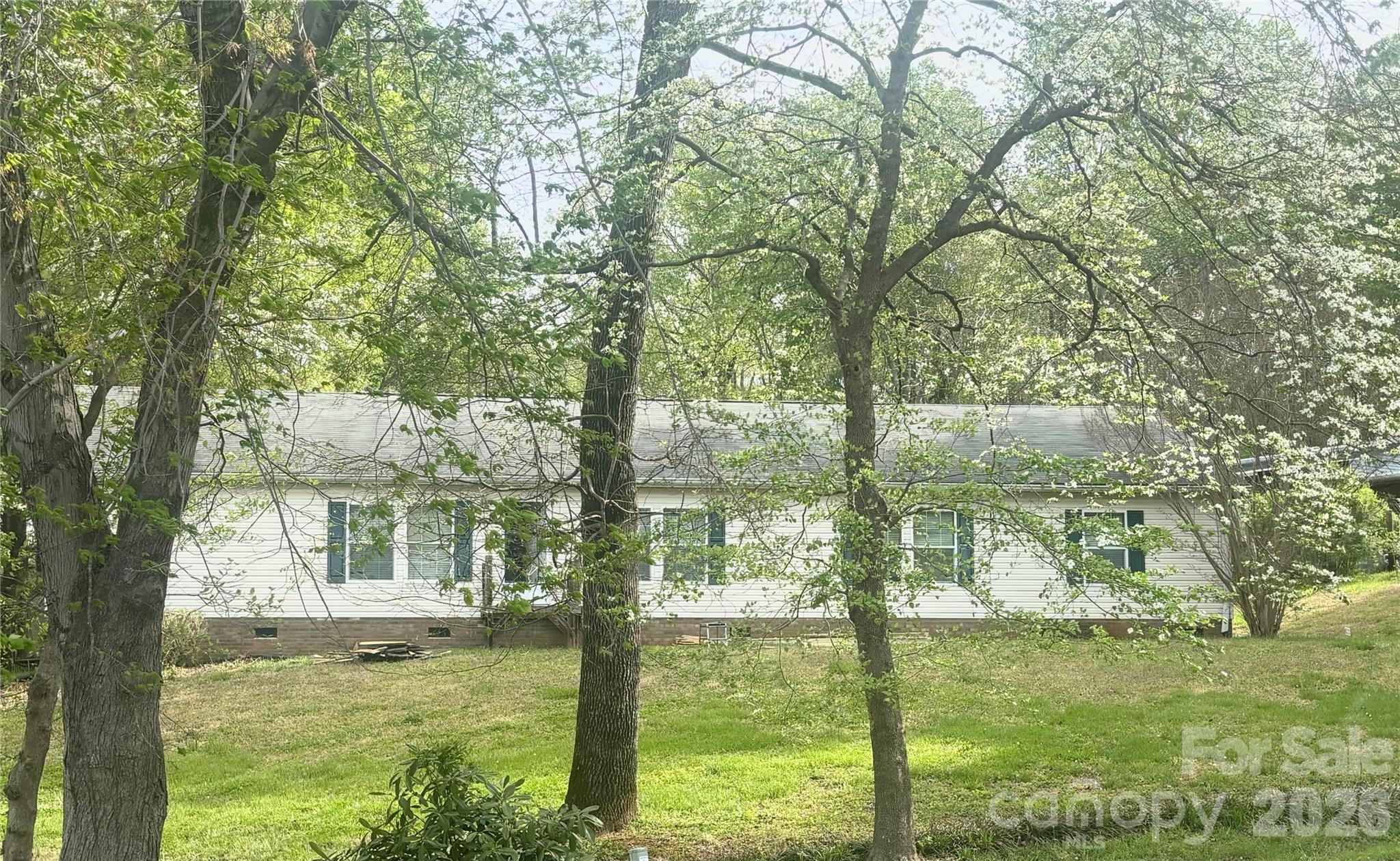 3634 Hillview Drive NE — Conover