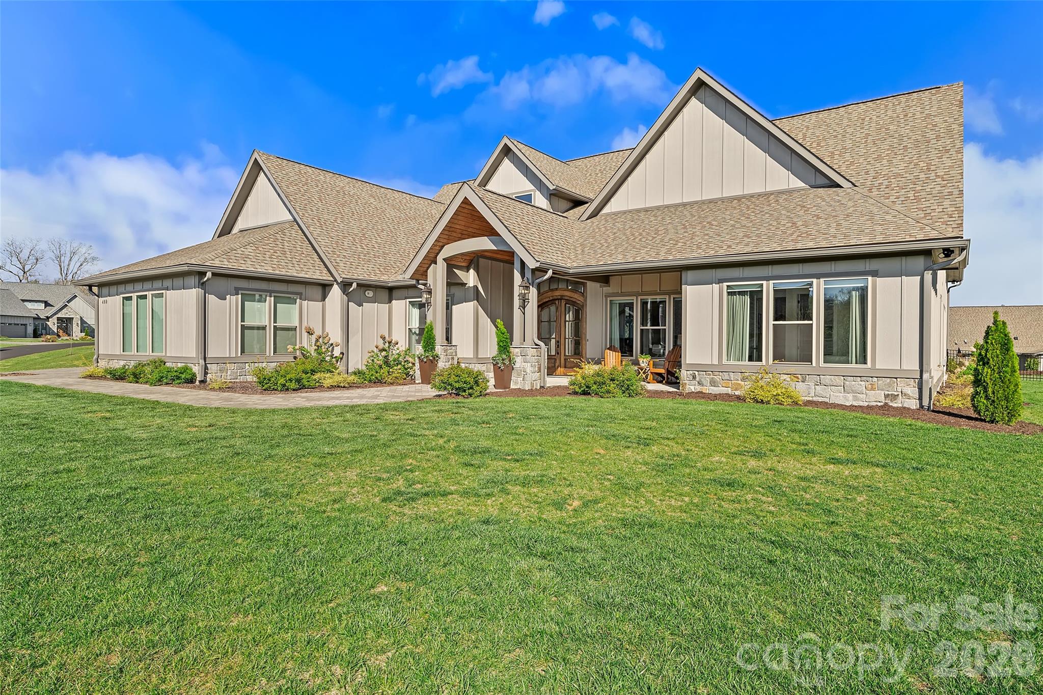 480 Daniel Circle Drive — Mills River