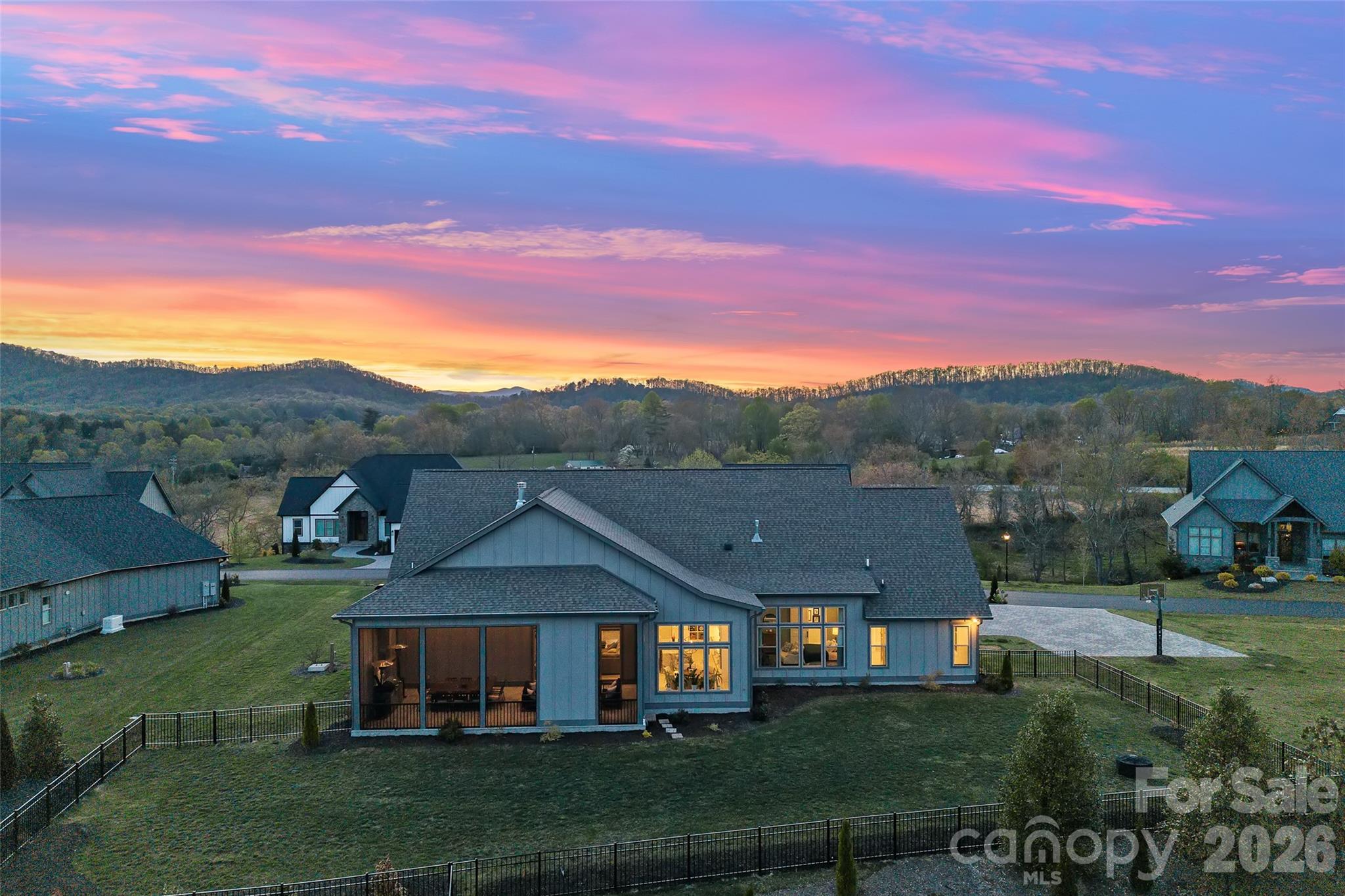 480 Daniel Circle Drive — Mills River