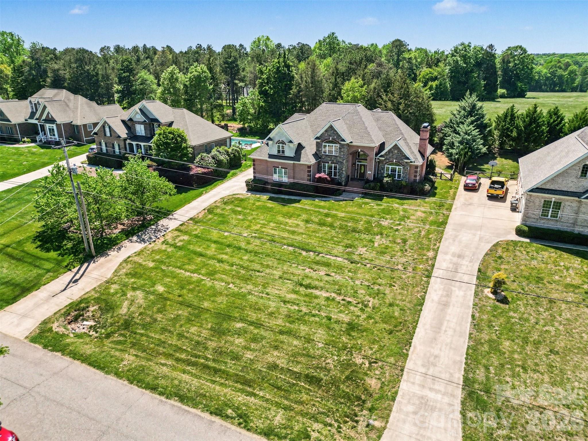 132 Sink Farm Road — Mooresville