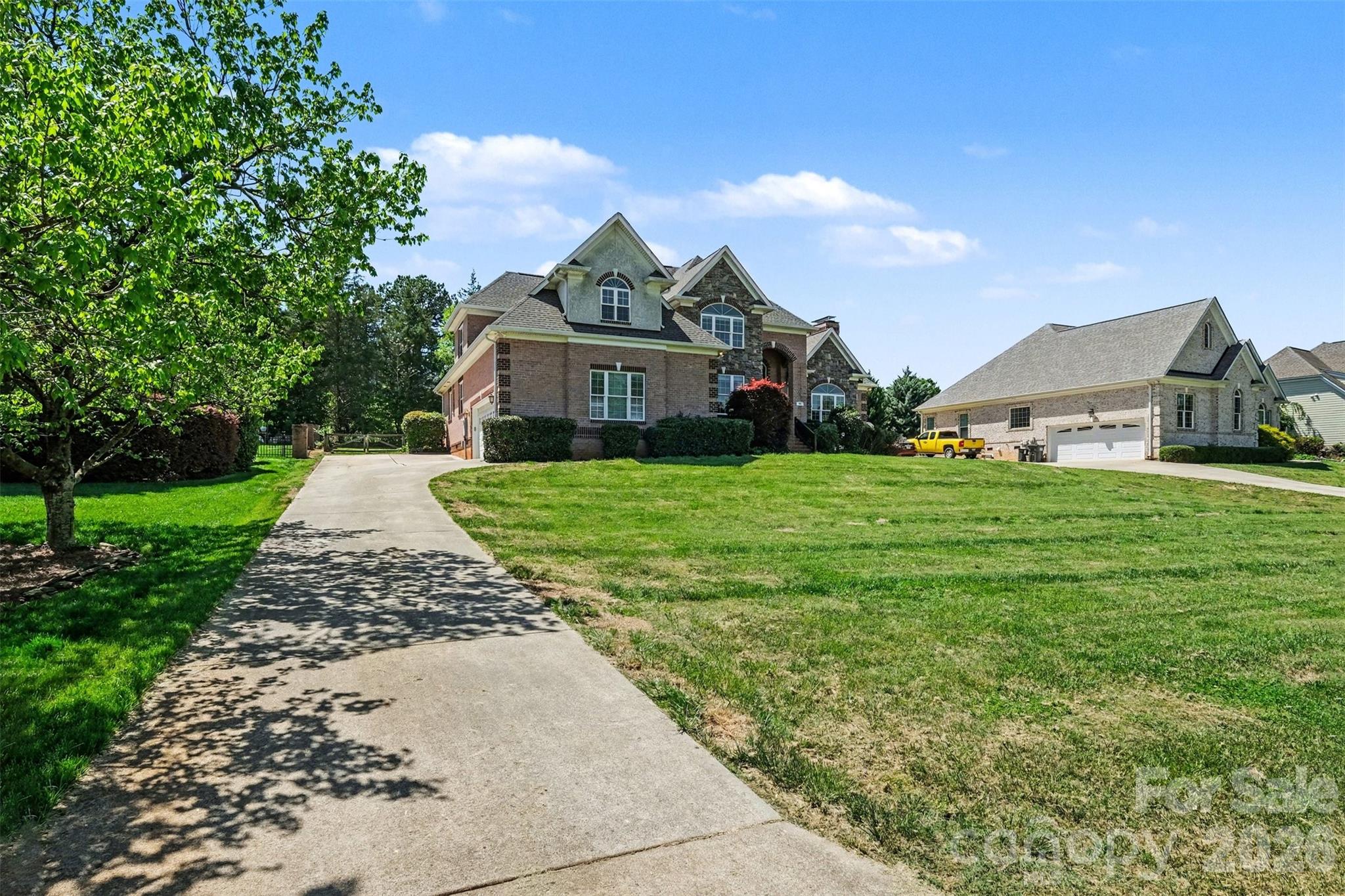 132 Sink Farm Road — Mooresville