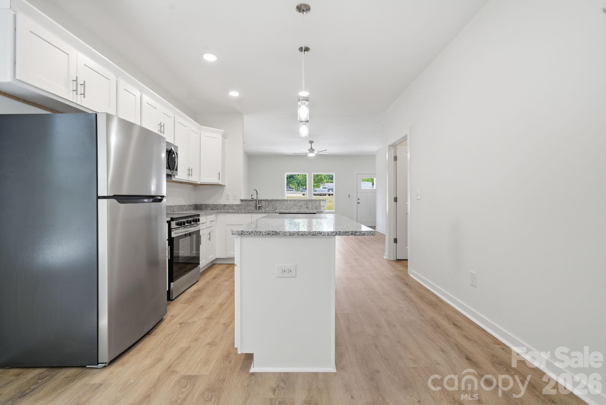 1150 Sloop Avenue — Kannapolis