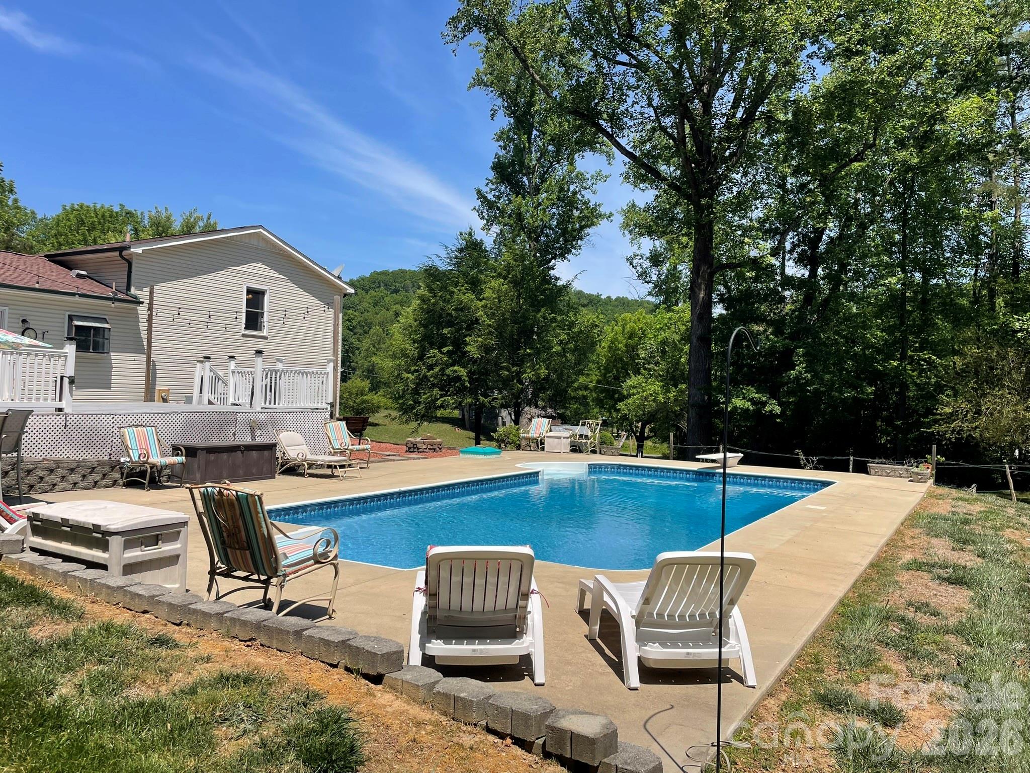 3813 NC Hwy 18 South — Morganton
