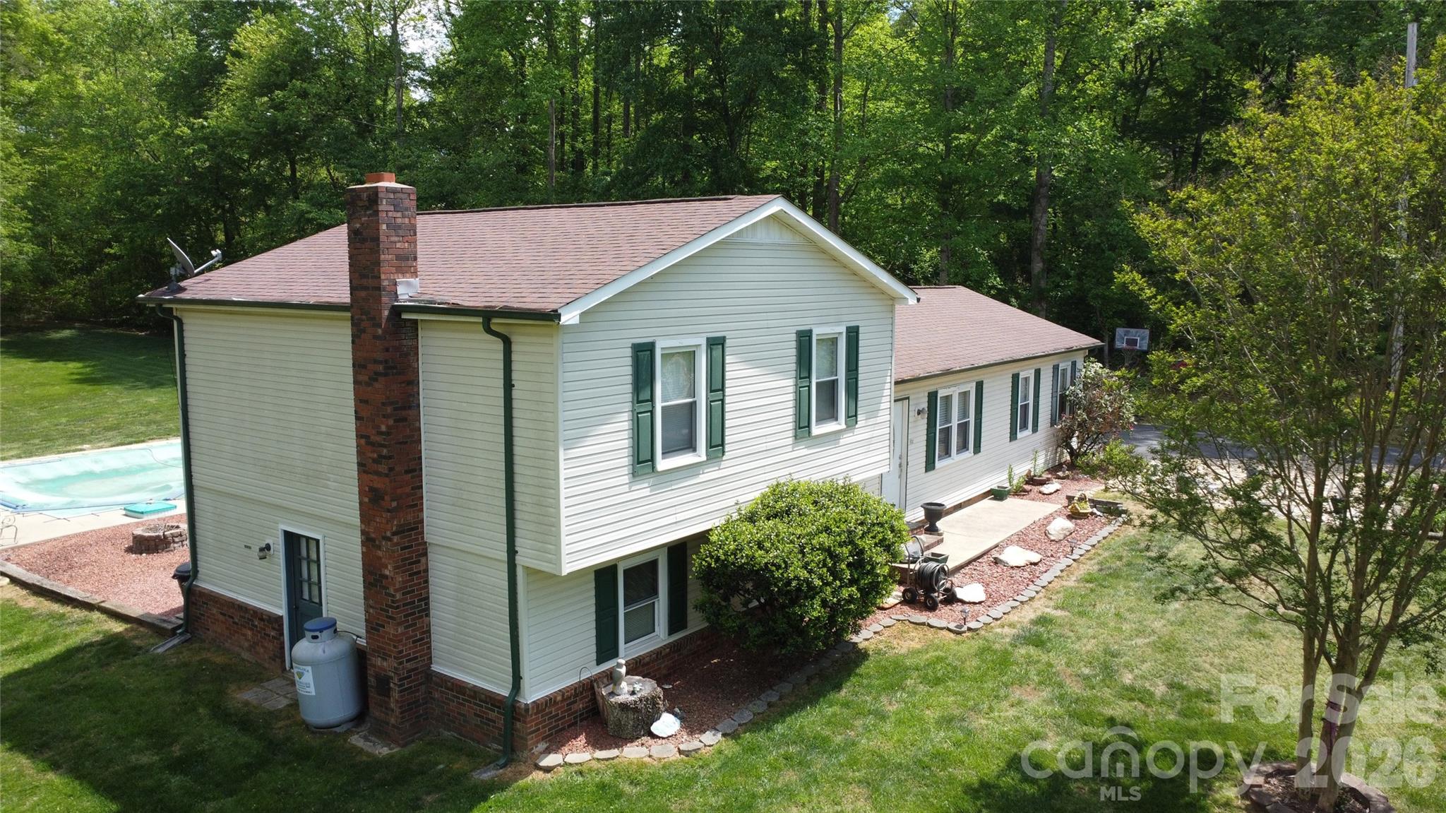 3813 NC Hwy 18 South — Morganton