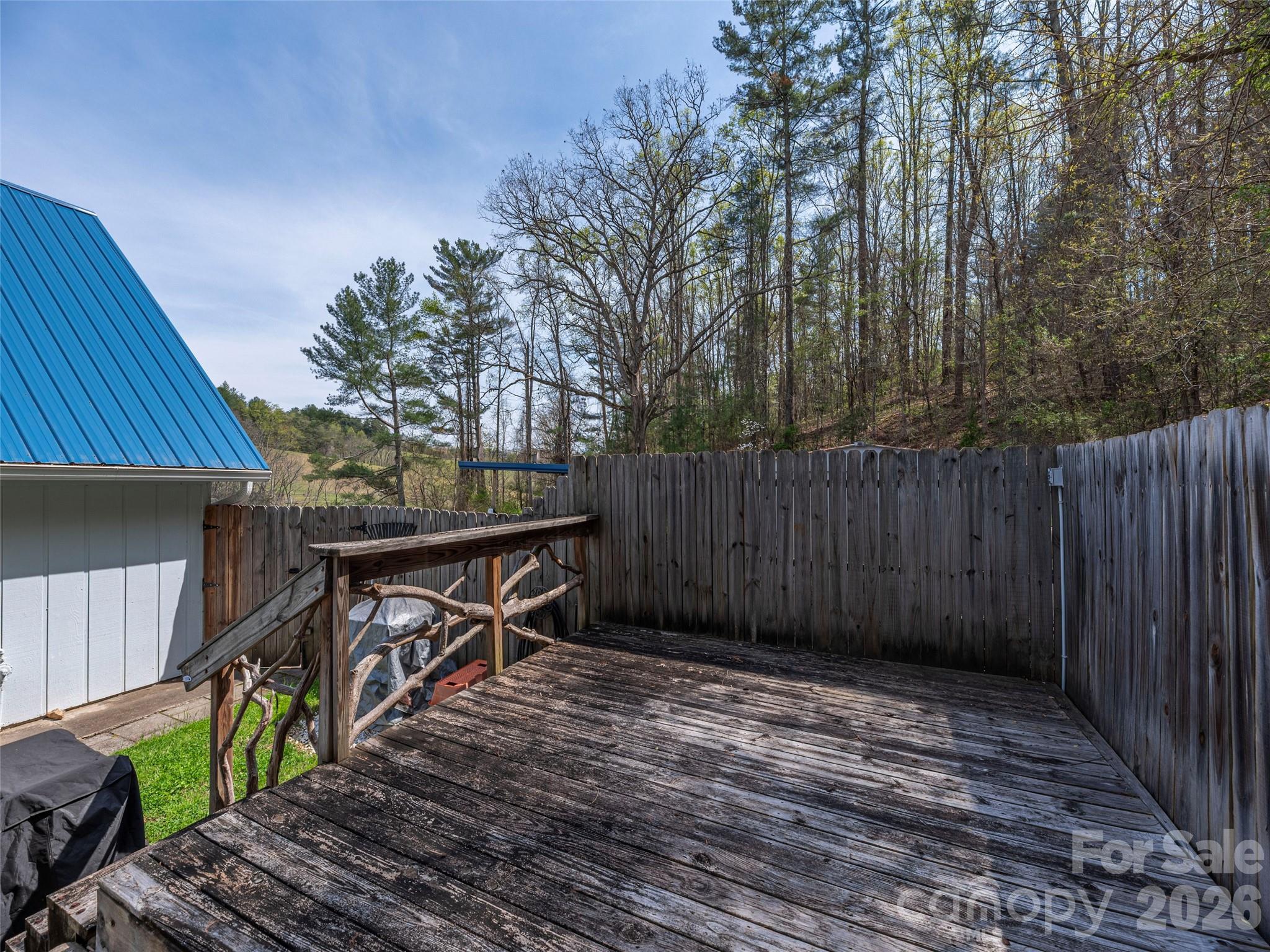 444 Martin Branch Road — Leicester