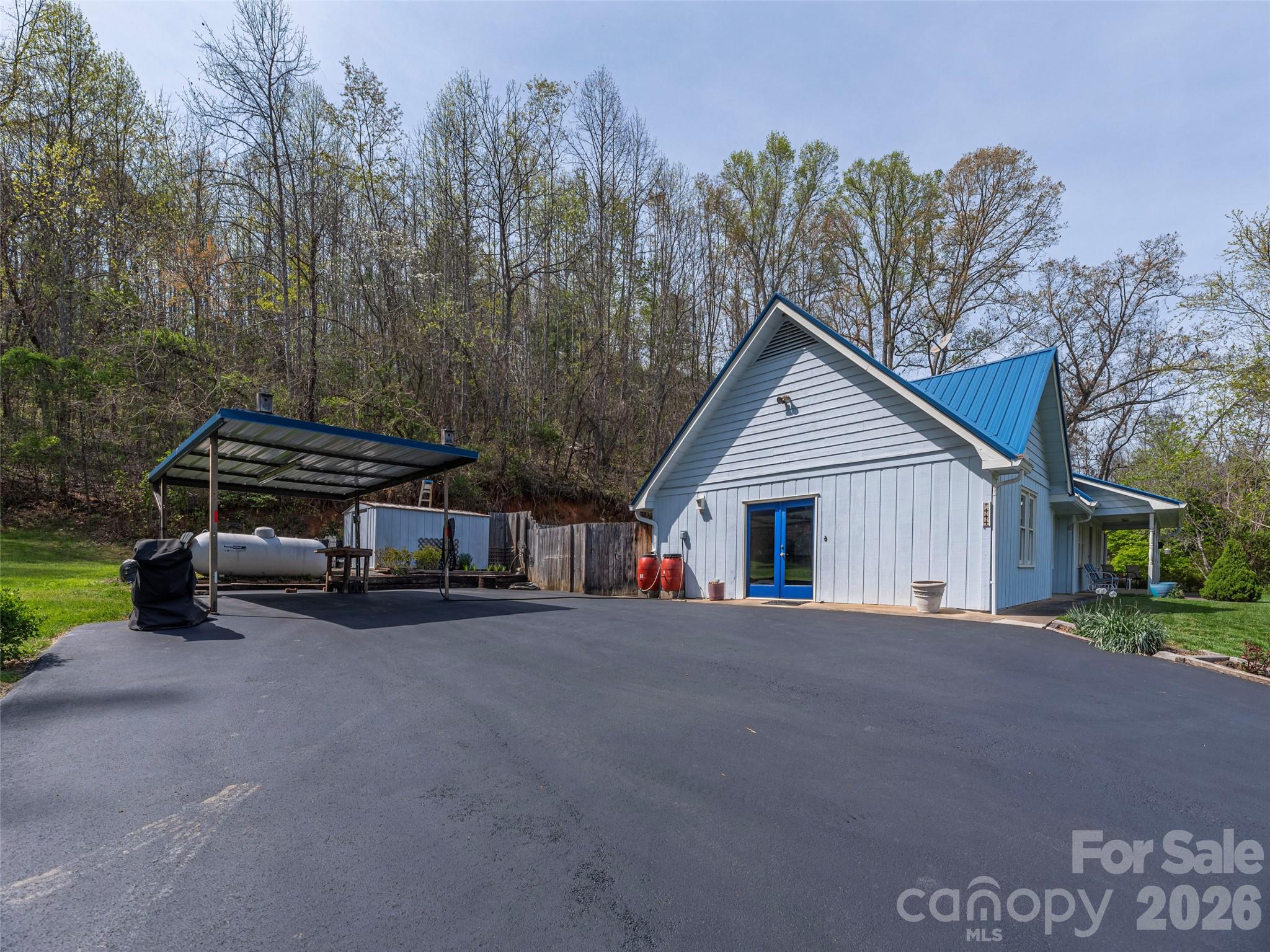 444 Martin Branch Road — Leicester