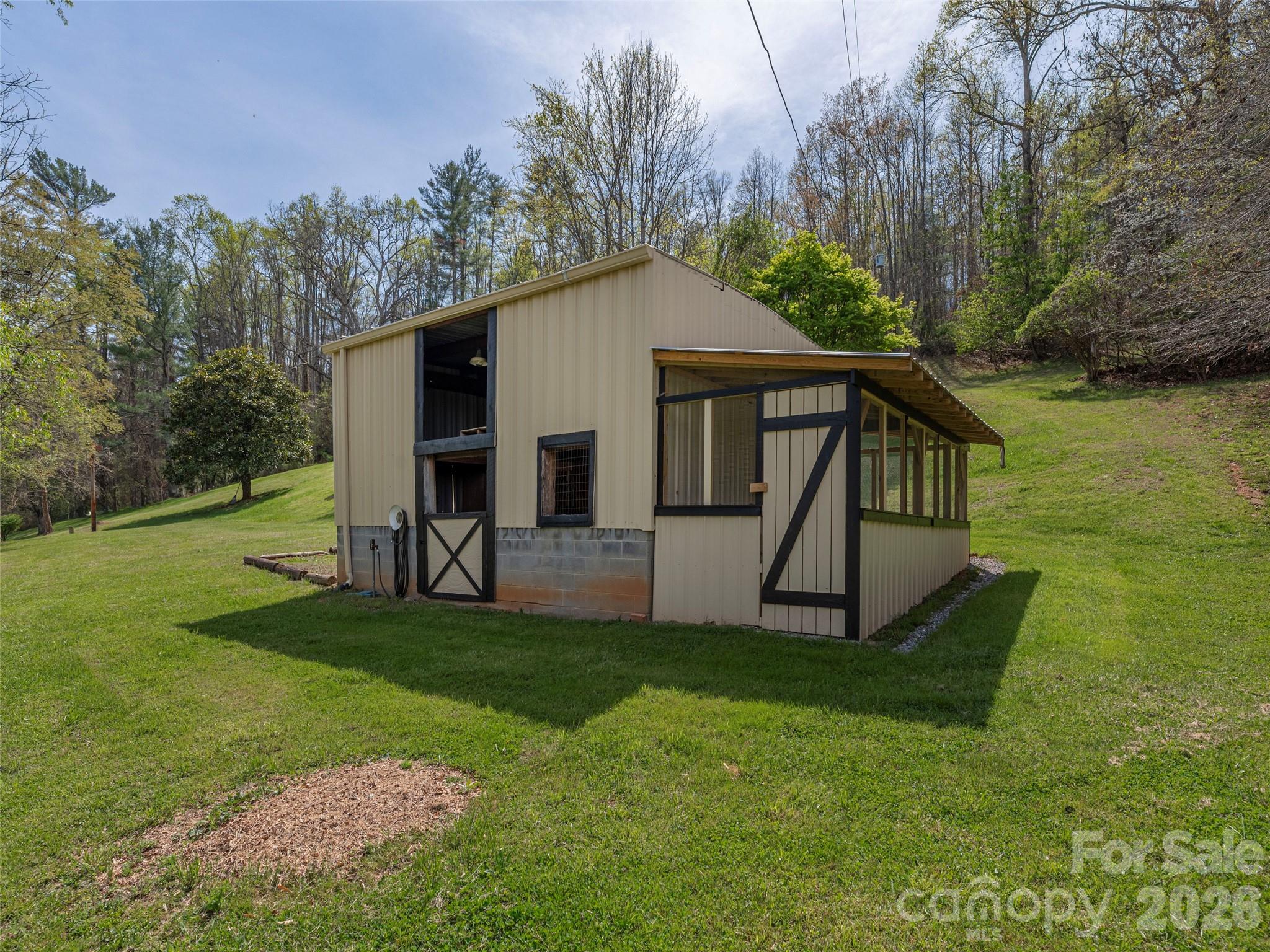 444 Martin Branch Road — Leicester