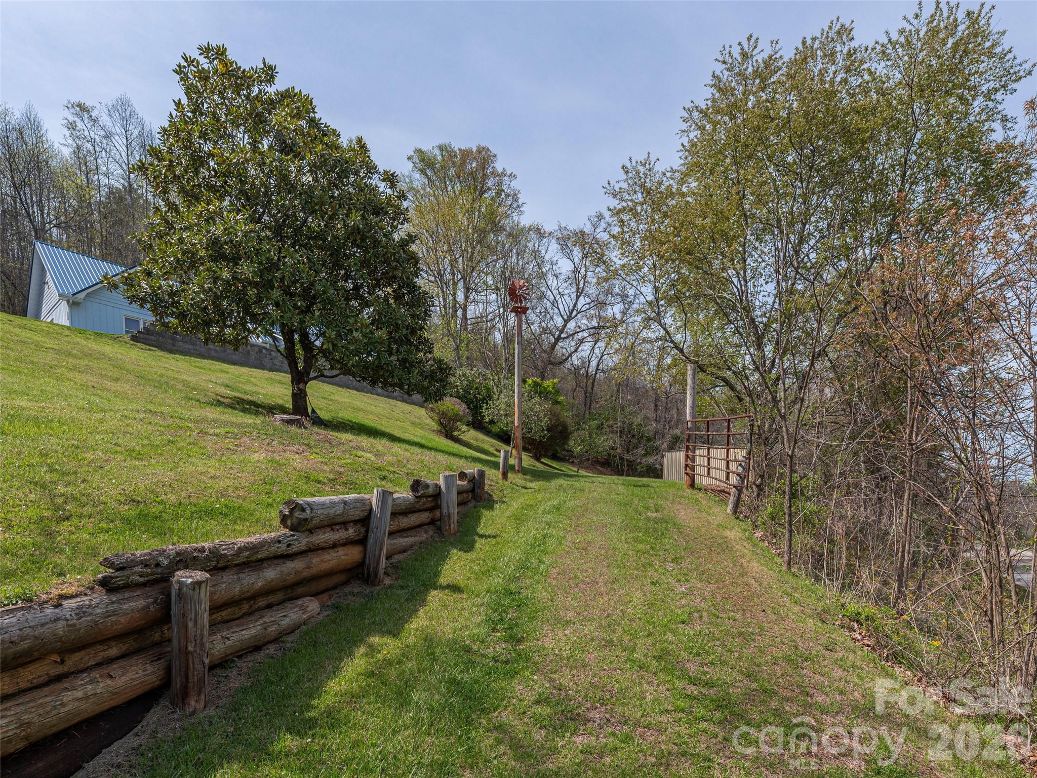 444 Martin Branch Road — Leicester