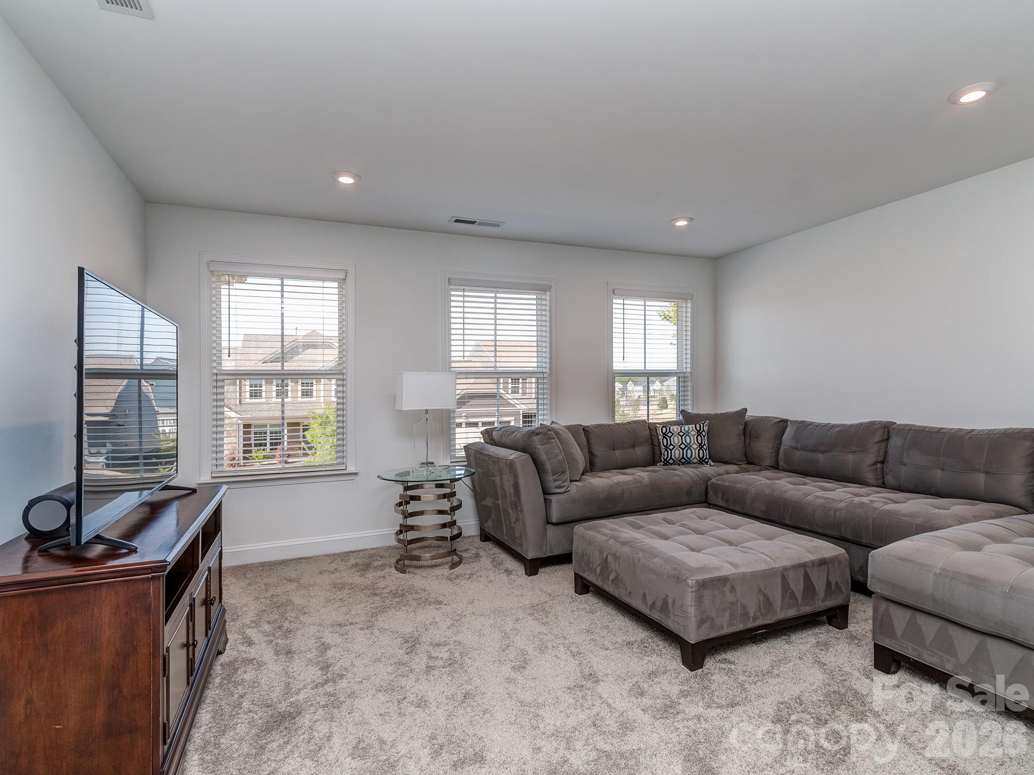 13110 Petrel Place — Charlotte