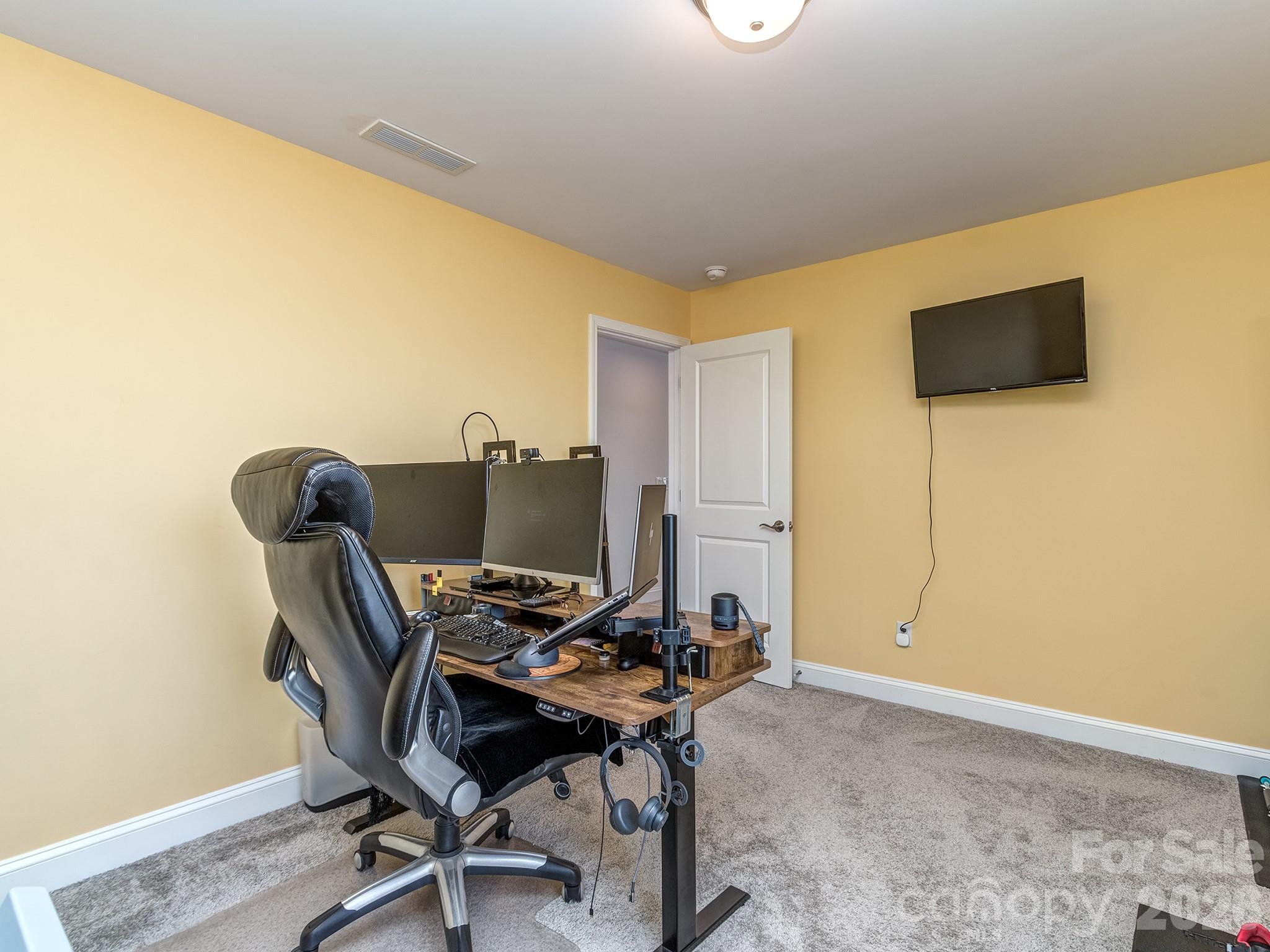 13110 Petrel Place — Charlotte