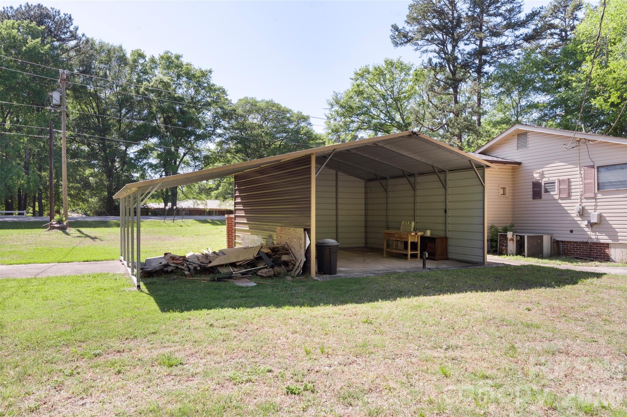 5208 Hickory Grove Road — Mount Holly