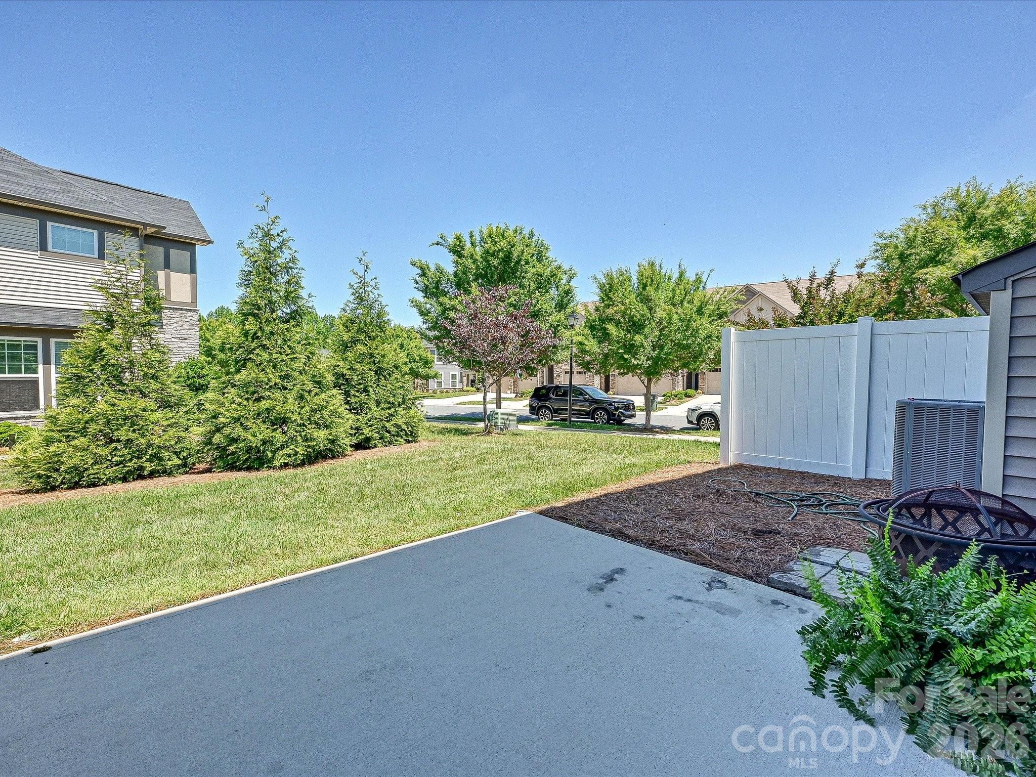 9238 Glenburn Lane — Charlotte