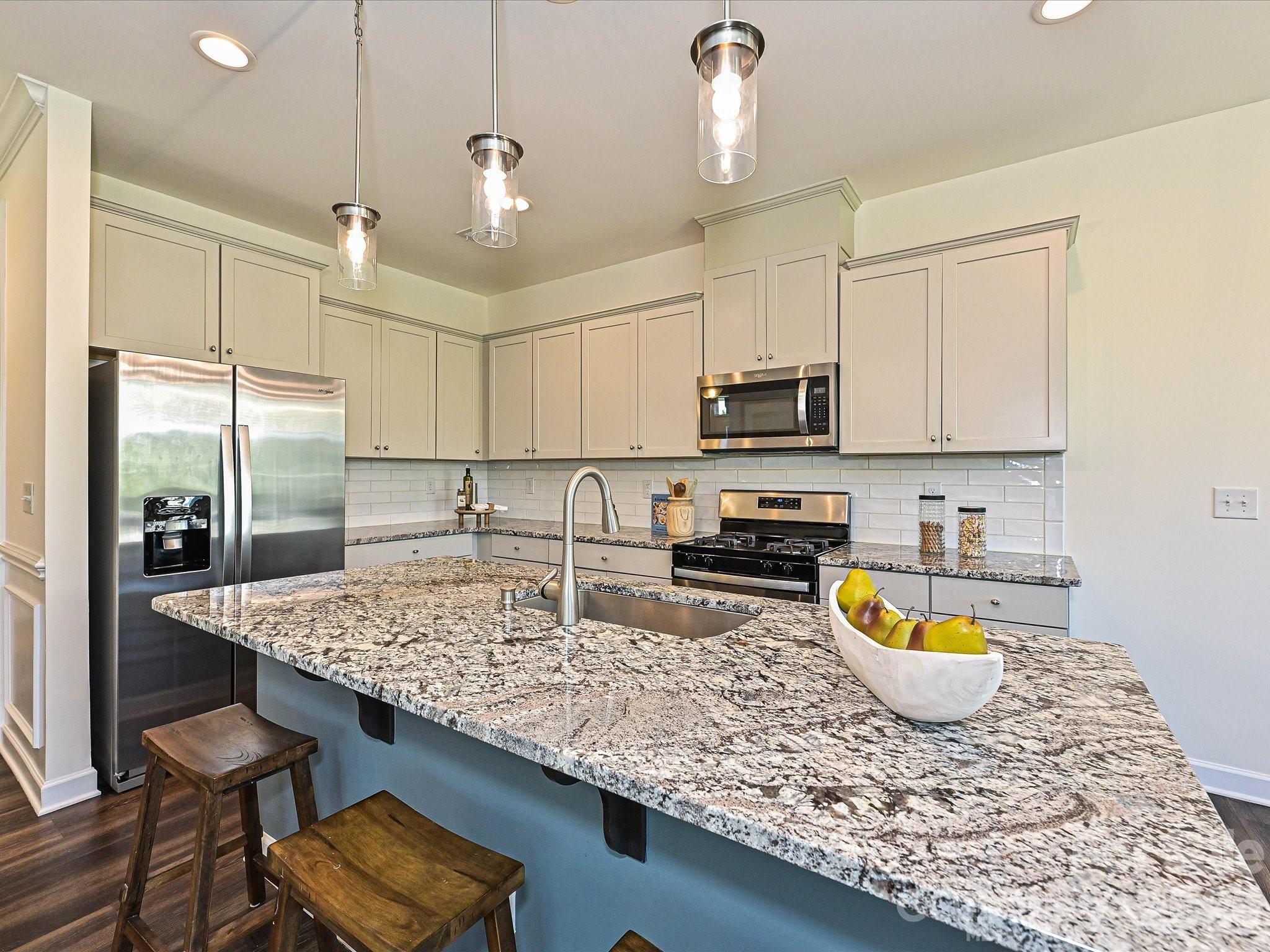 9238 Glenburn Lane — Charlotte