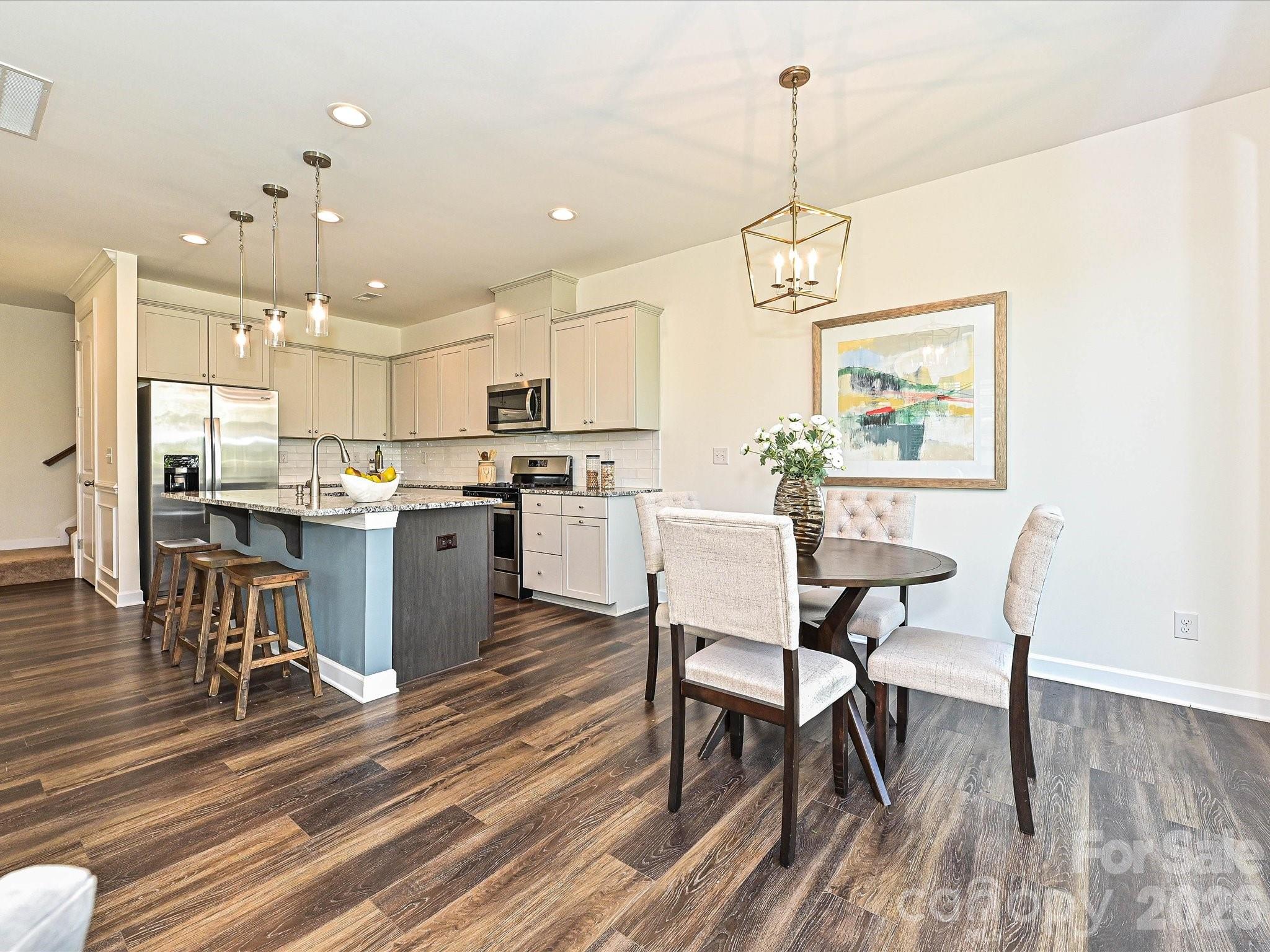 9238 Glenburn Lane — Charlotte