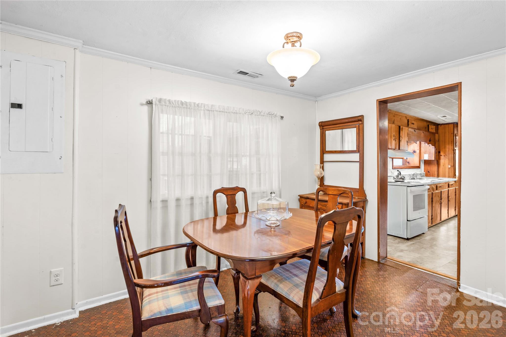 155 Parkertown Road — Mooresville
