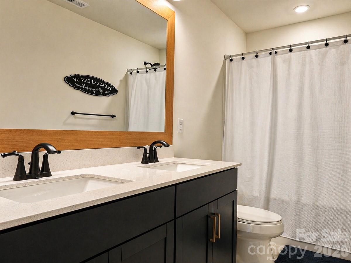 8241 Cousins Court — Indian Land