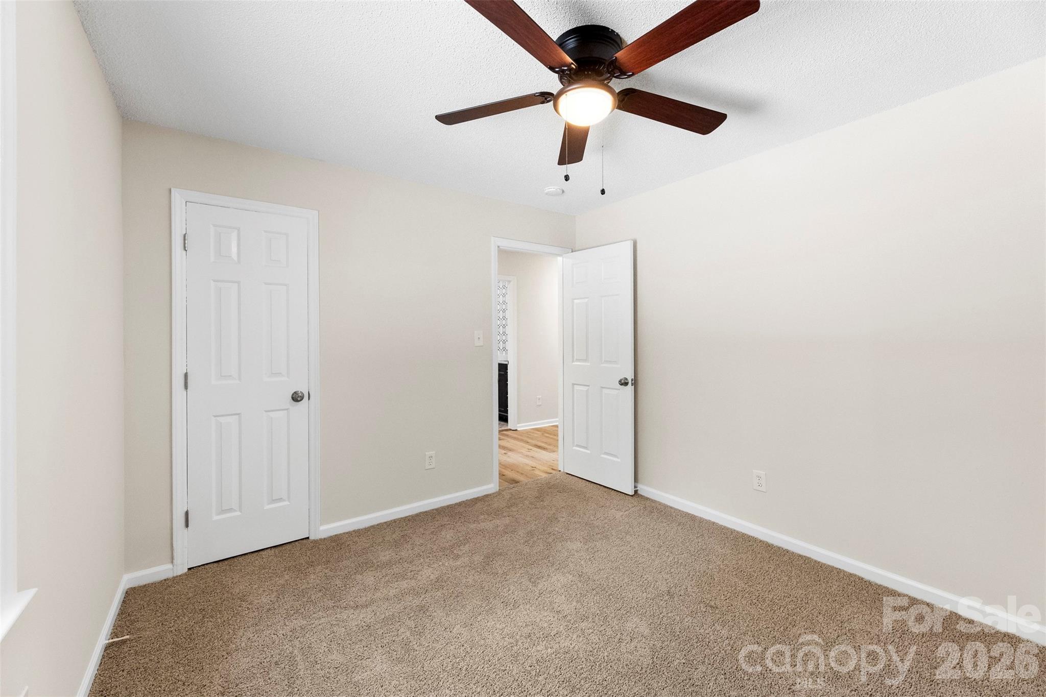 240 Old Limestone Road E — York