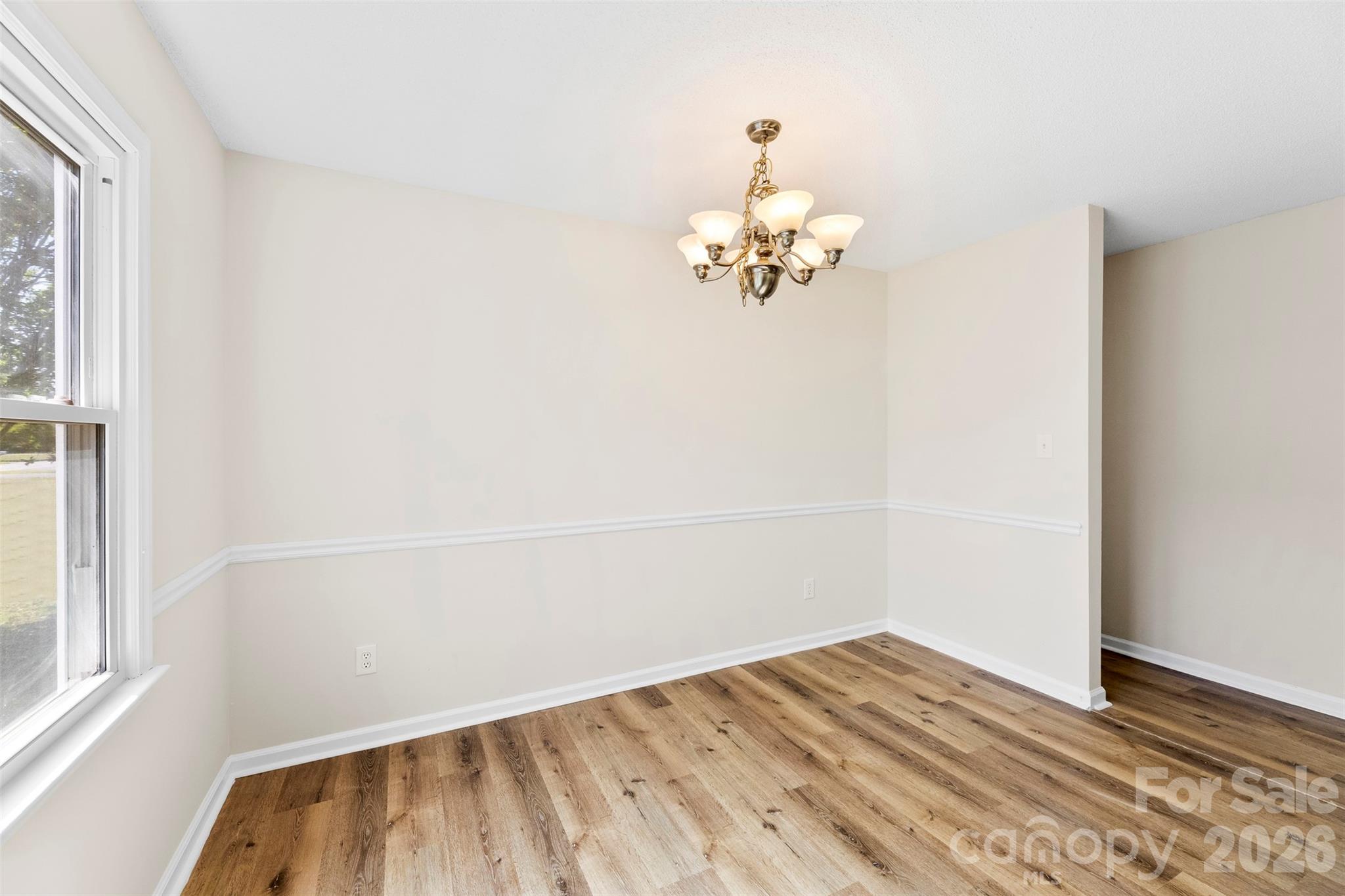 240 Old Limestone Road E — York