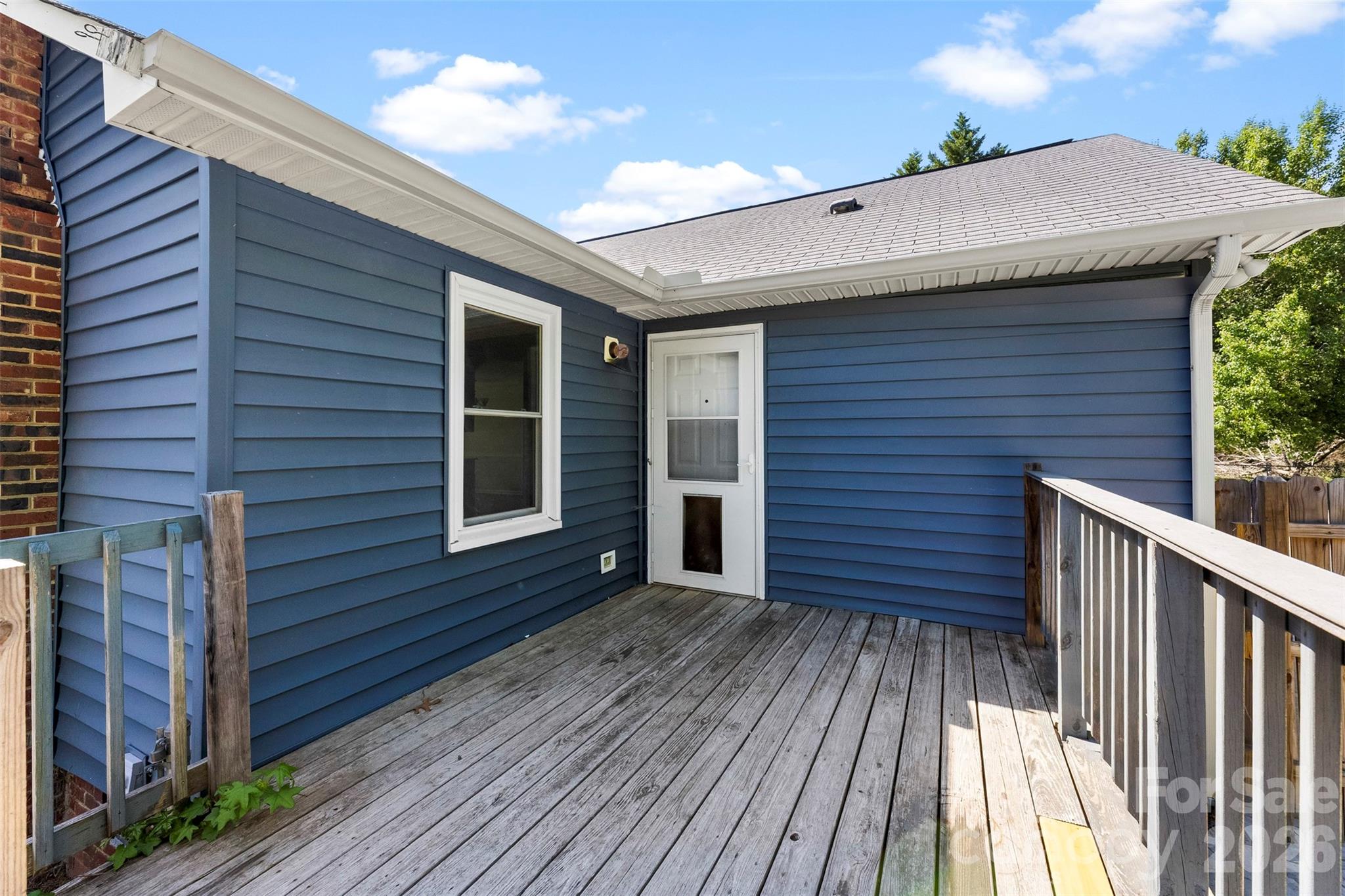 240 Old Limestone Road E — York