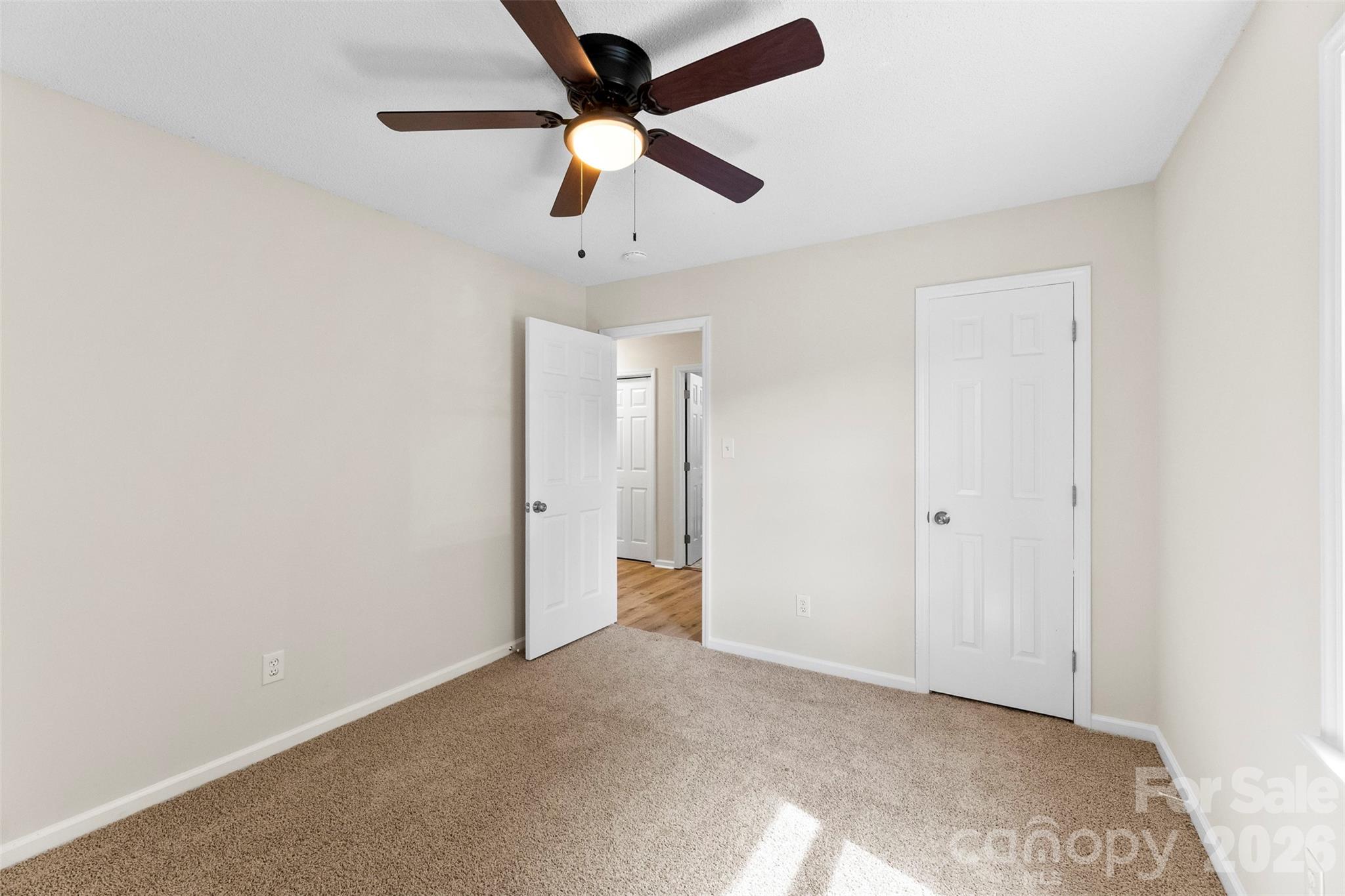 240 Old Limestone Road E — York
