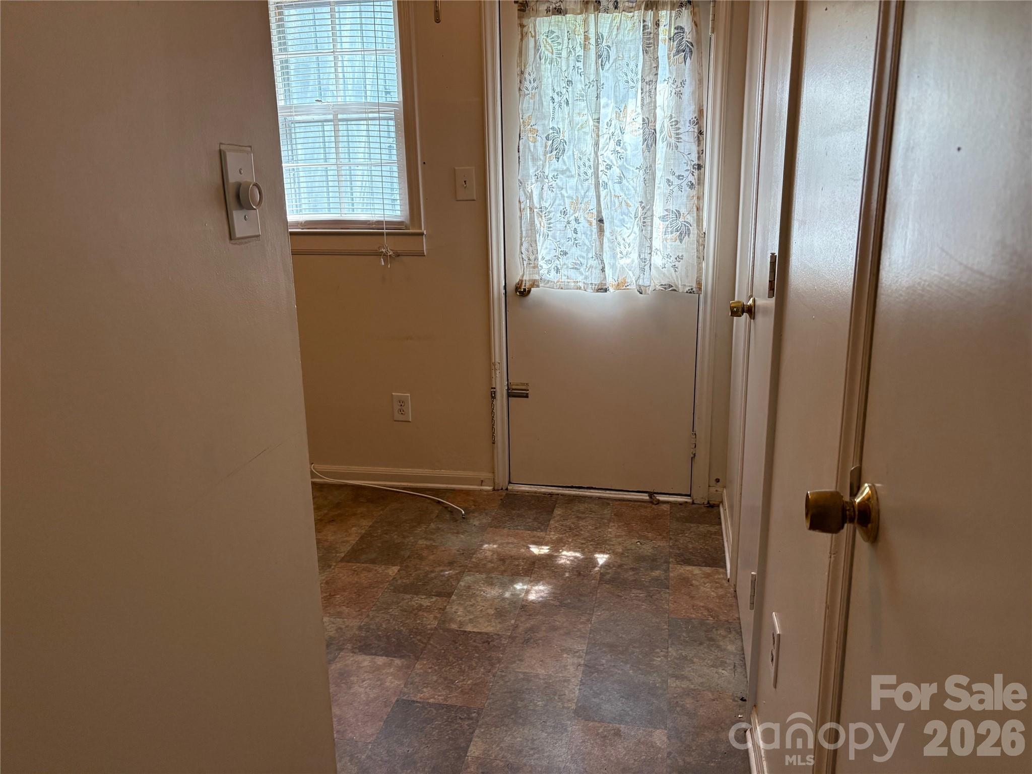 115 Eastcliff Drive SE #4 — Concord