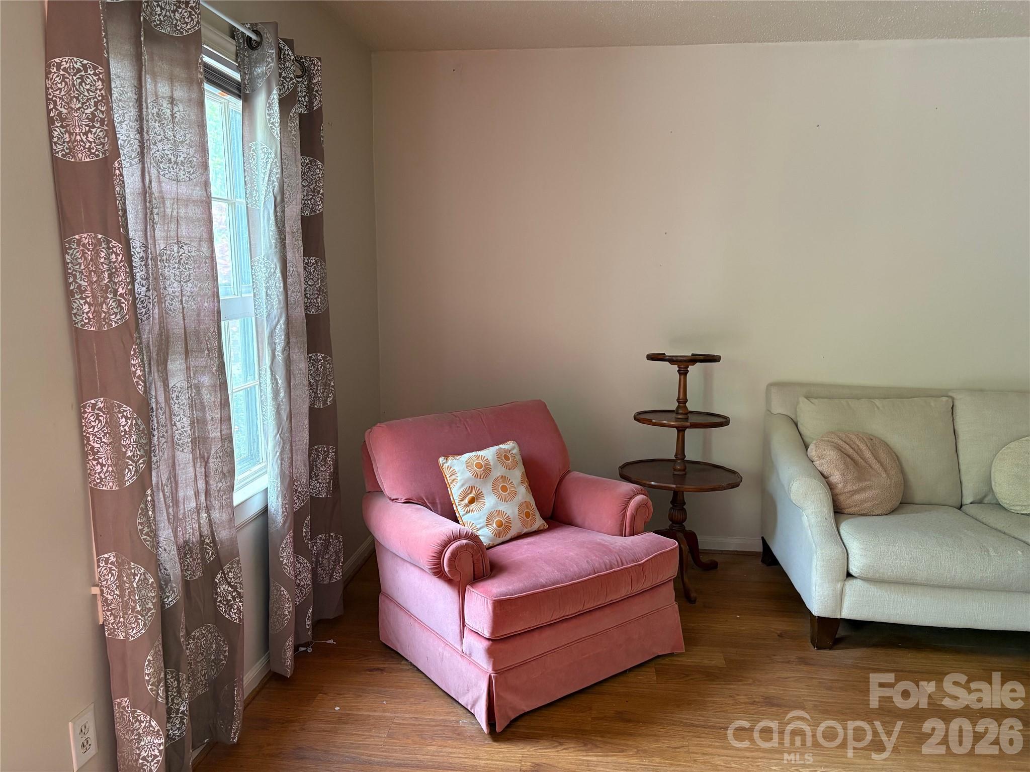115 Eastcliff Drive SE #4 — Concord