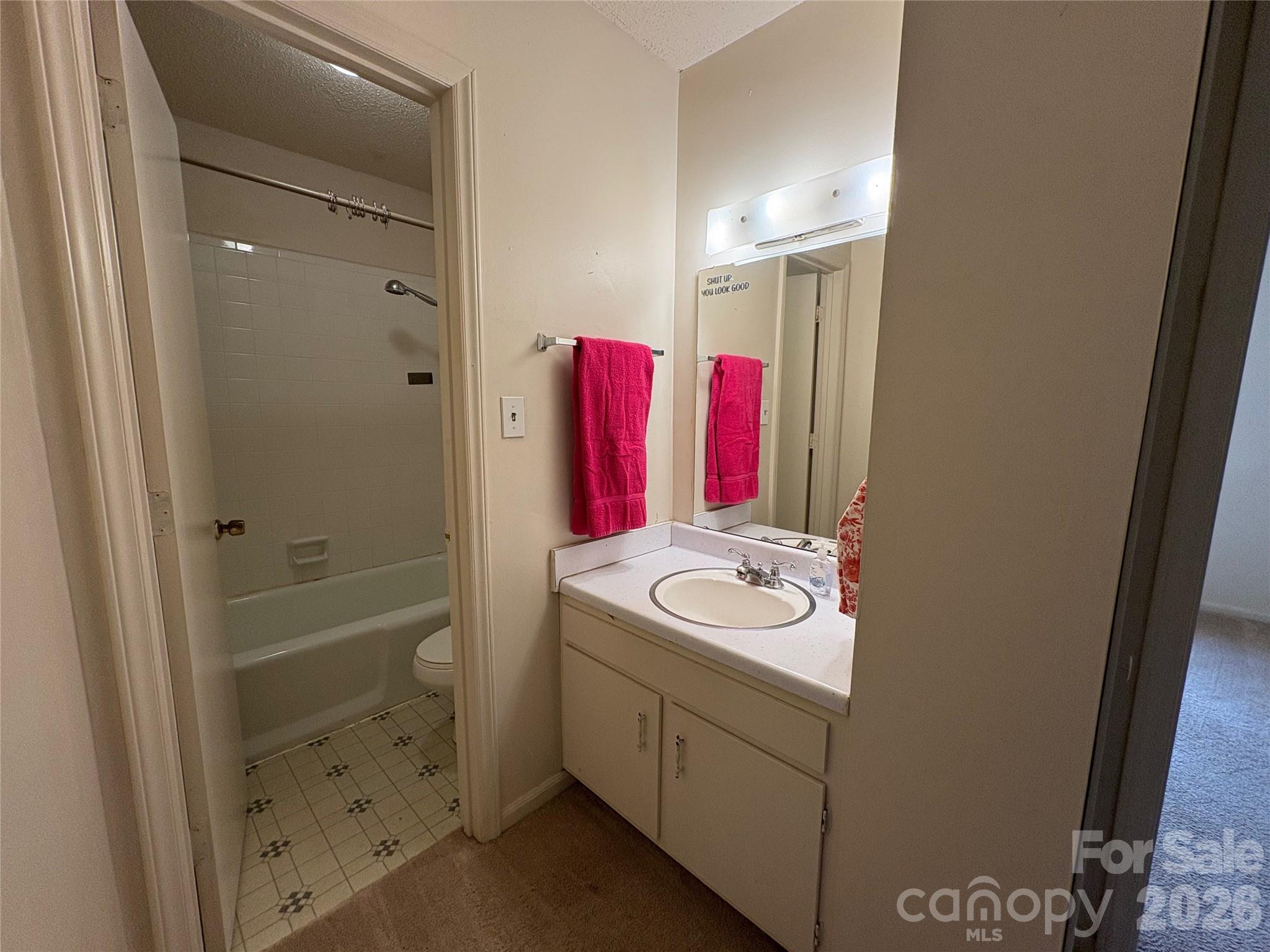 115 Eastcliff Drive SE #4 — Concord