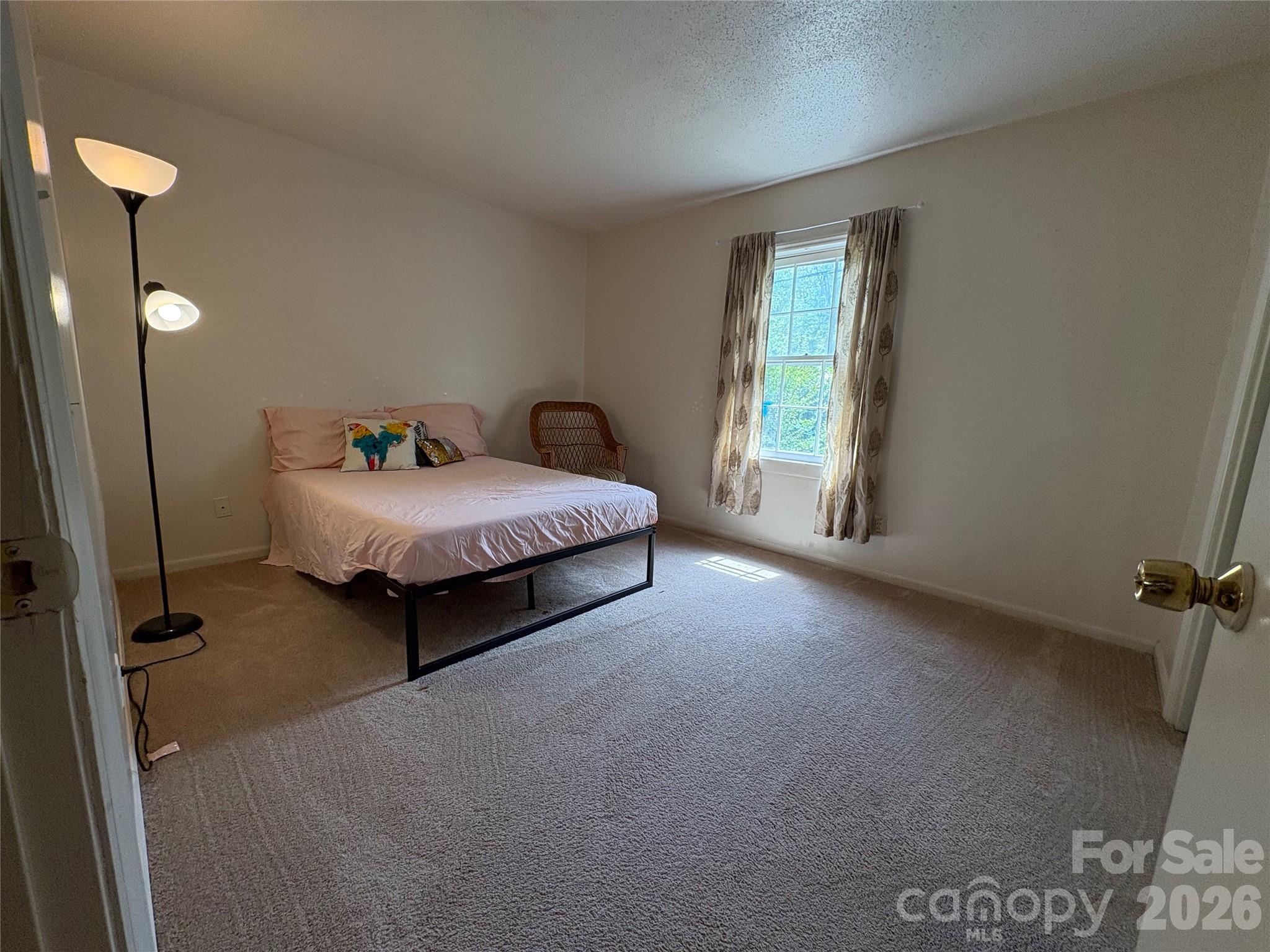 115 Eastcliff Drive SE #4 — Concord