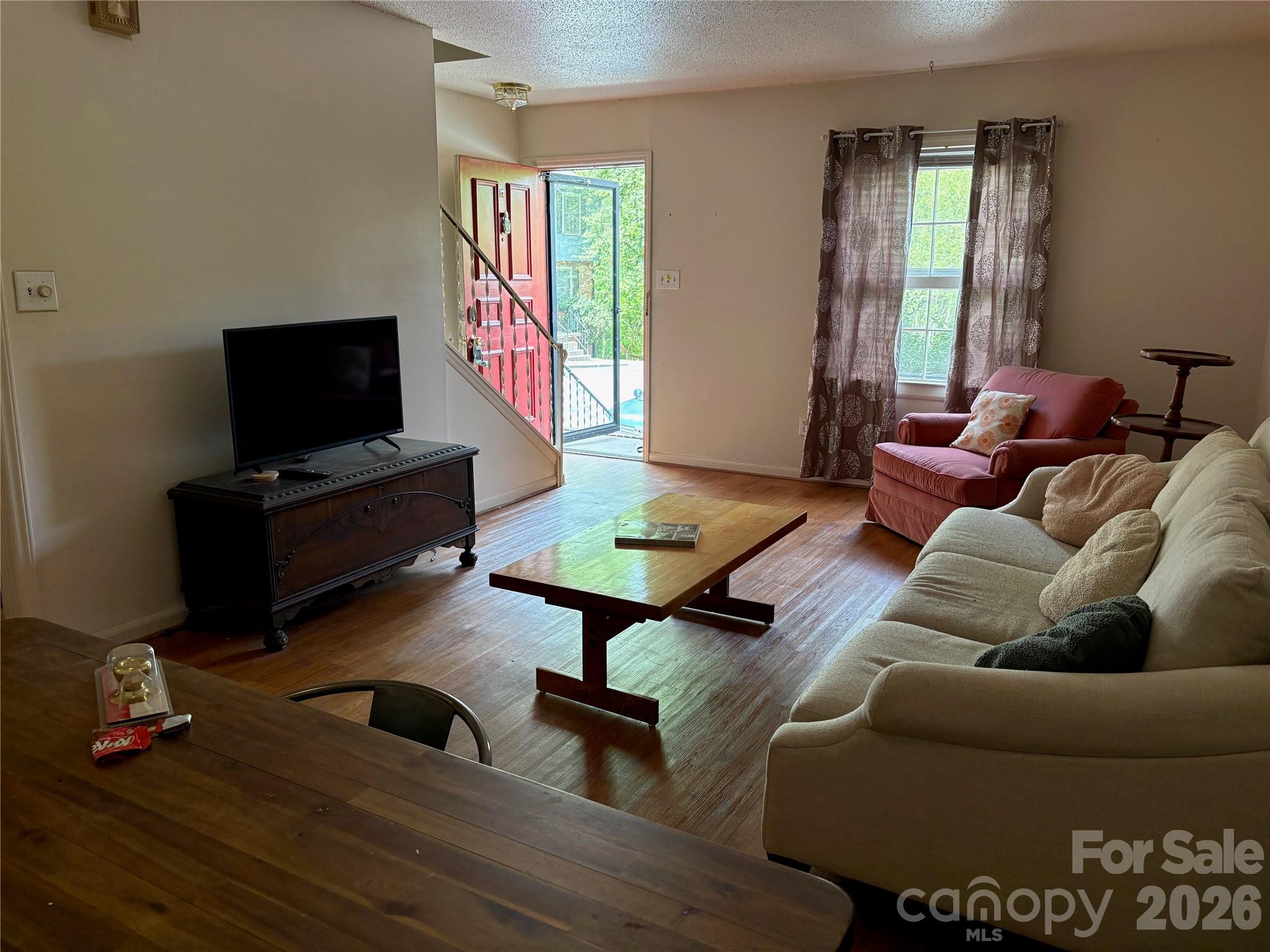 115 Eastcliff Drive SE #4 — Concord