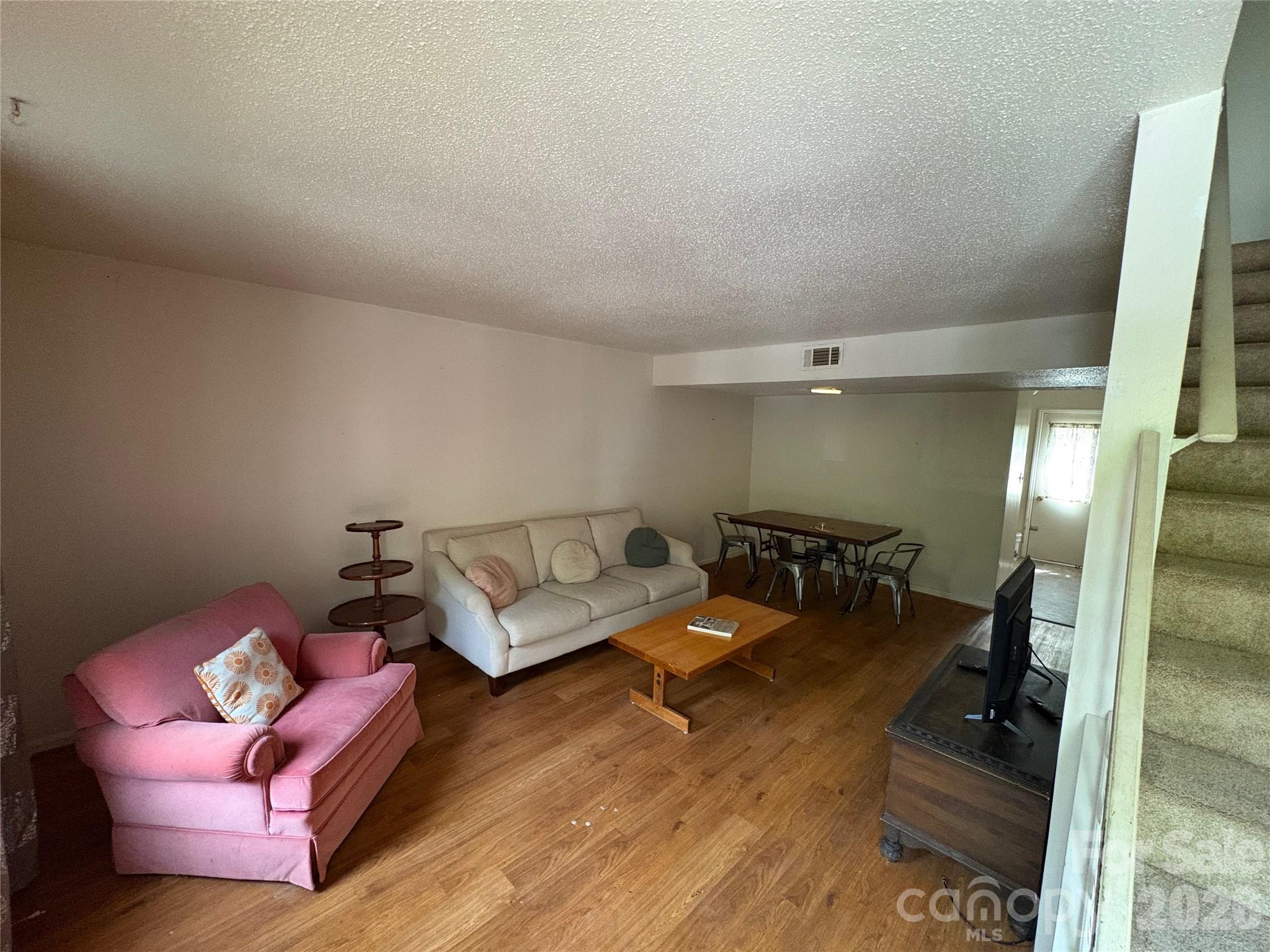 115 Eastcliff Drive SE #4 — Concord