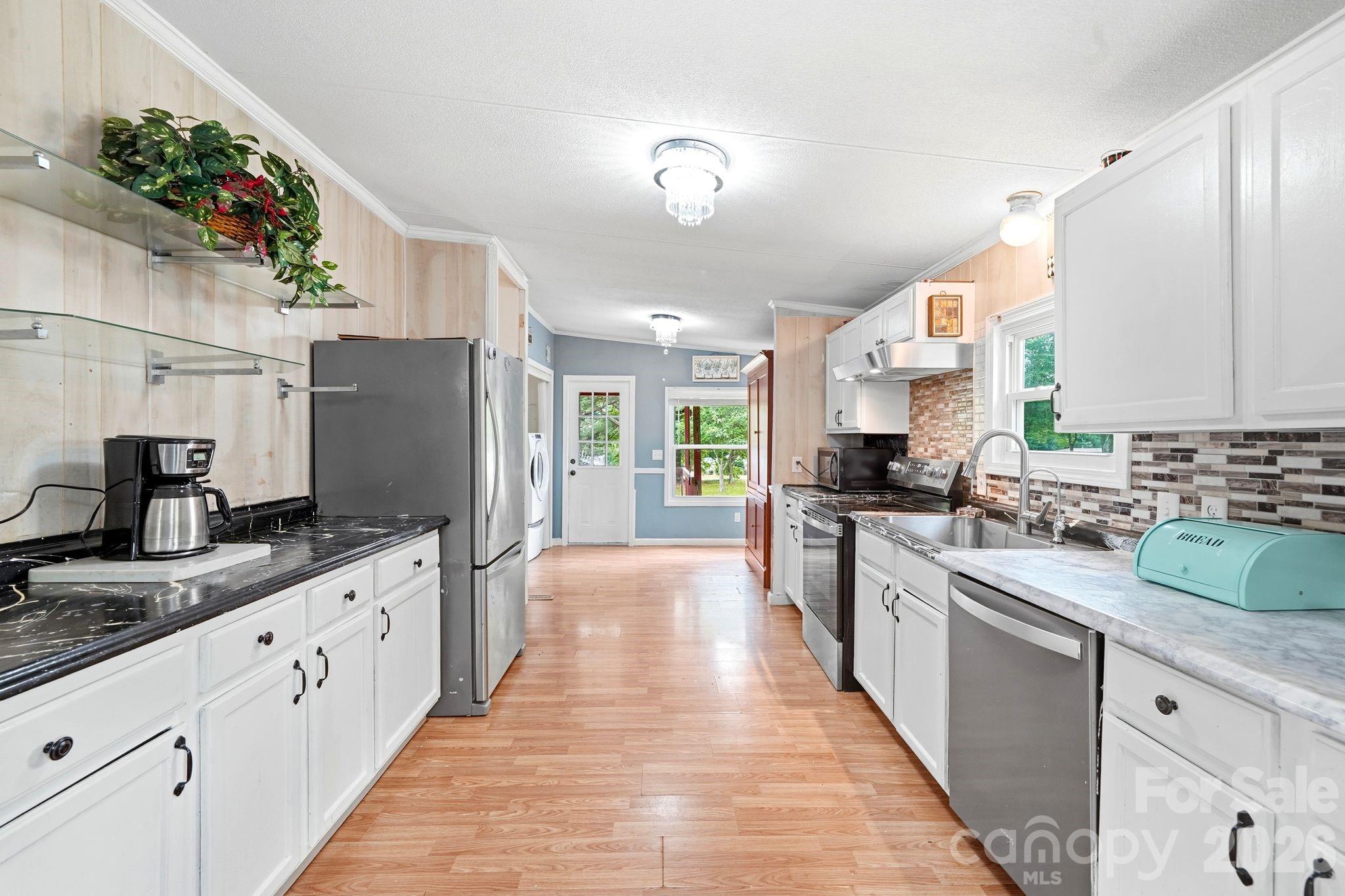 232 Summertree Drive — Troutman