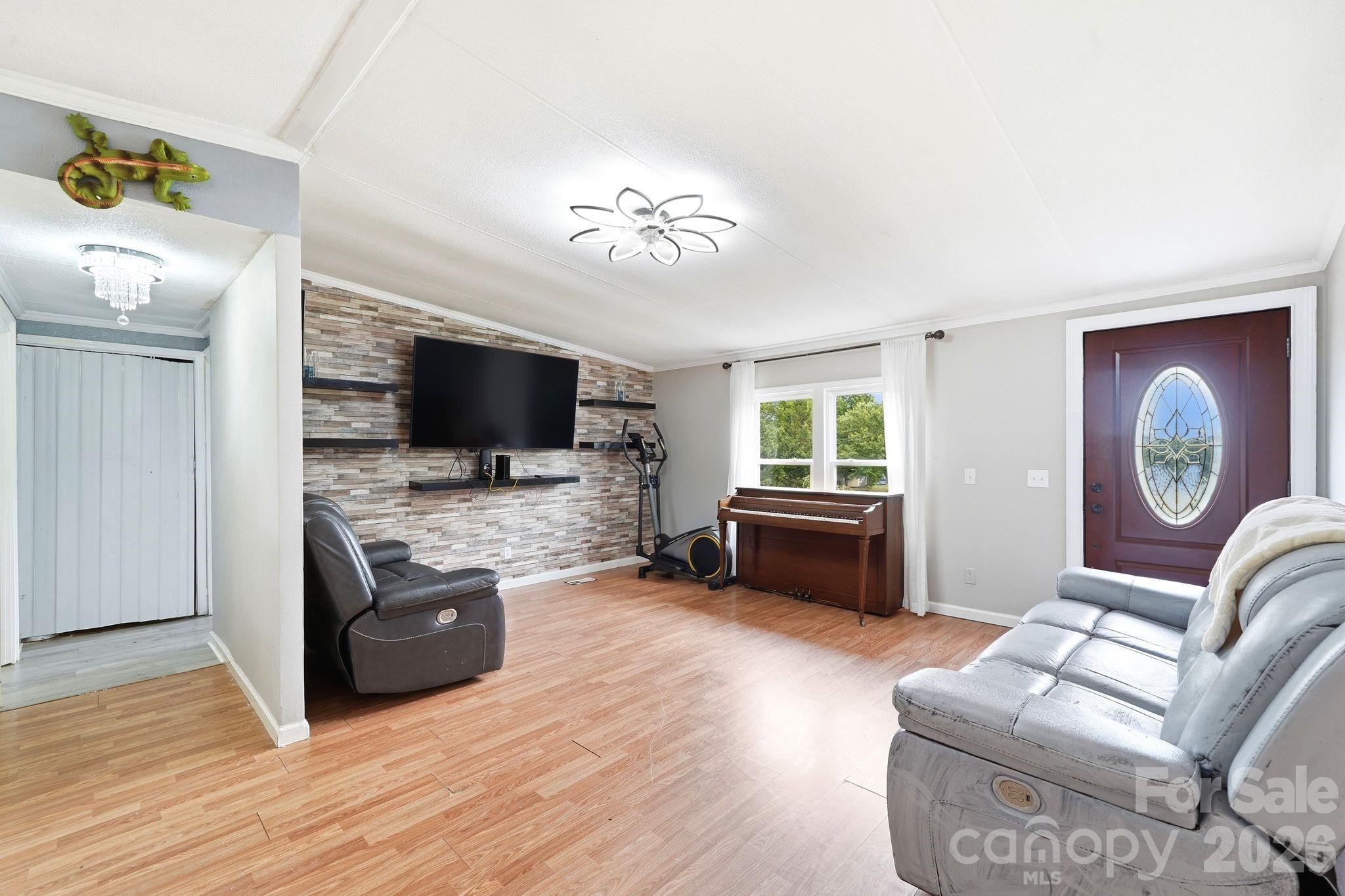232 Summertree Drive — Troutman