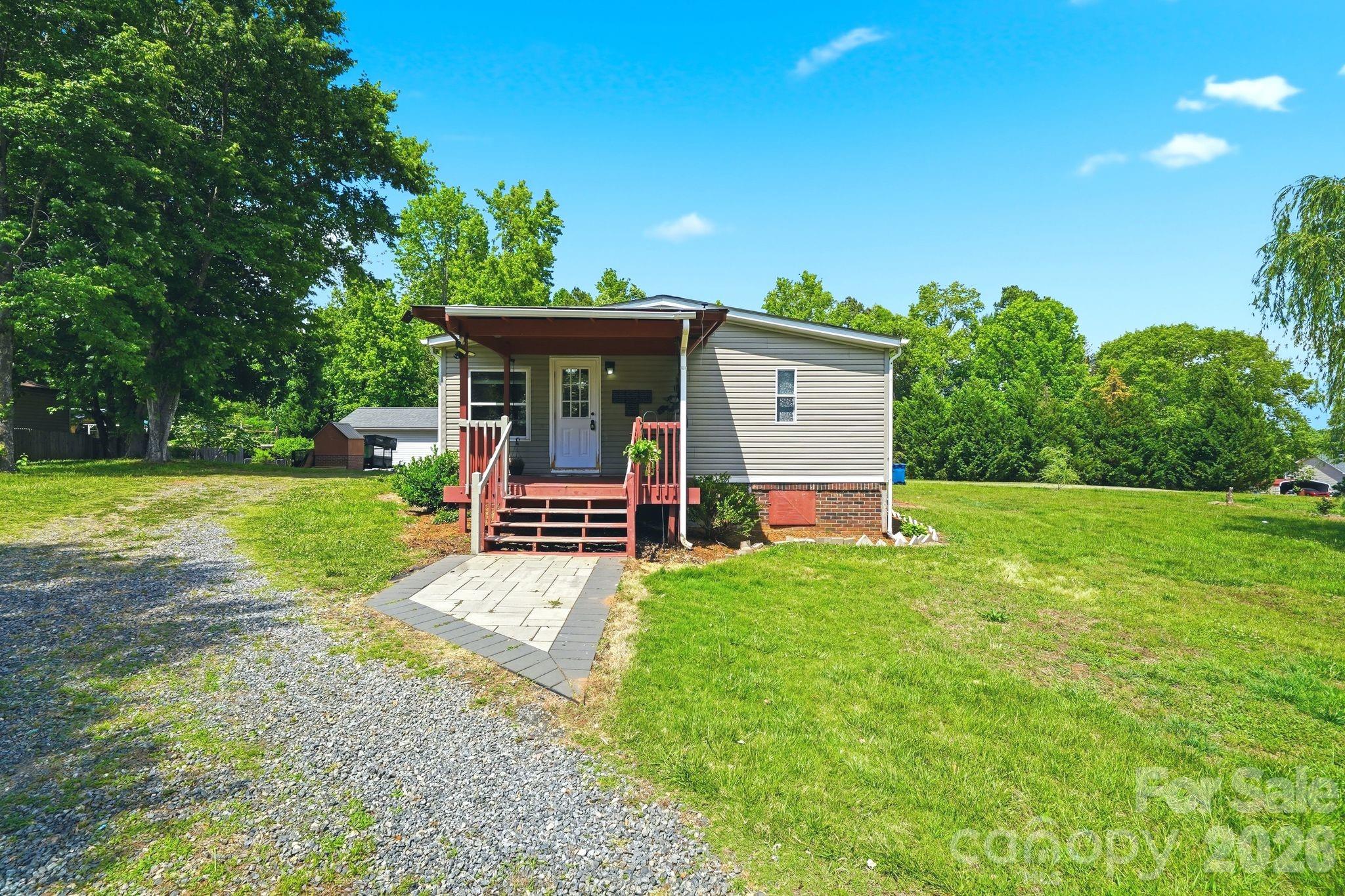 232 Summertree Drive — Troutman