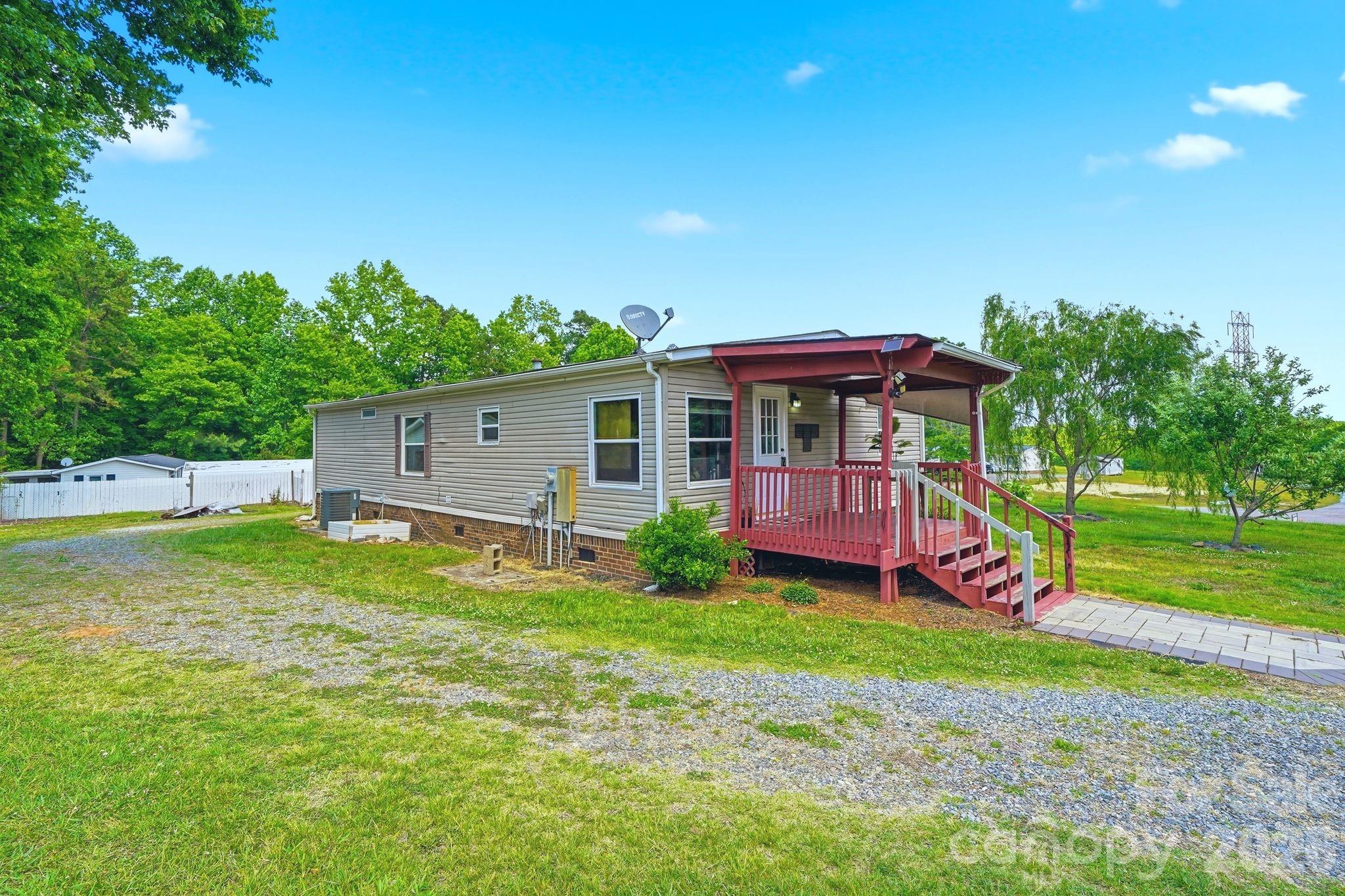 232 Summertree Drive — Troutman