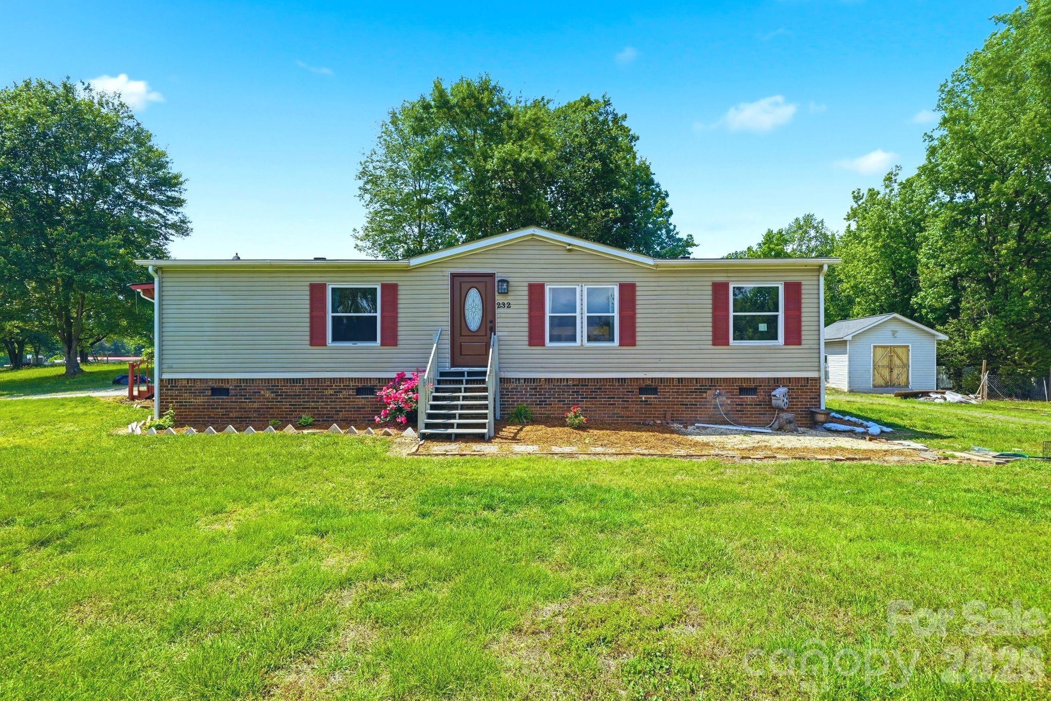 232 Summertree Drive — Troutman