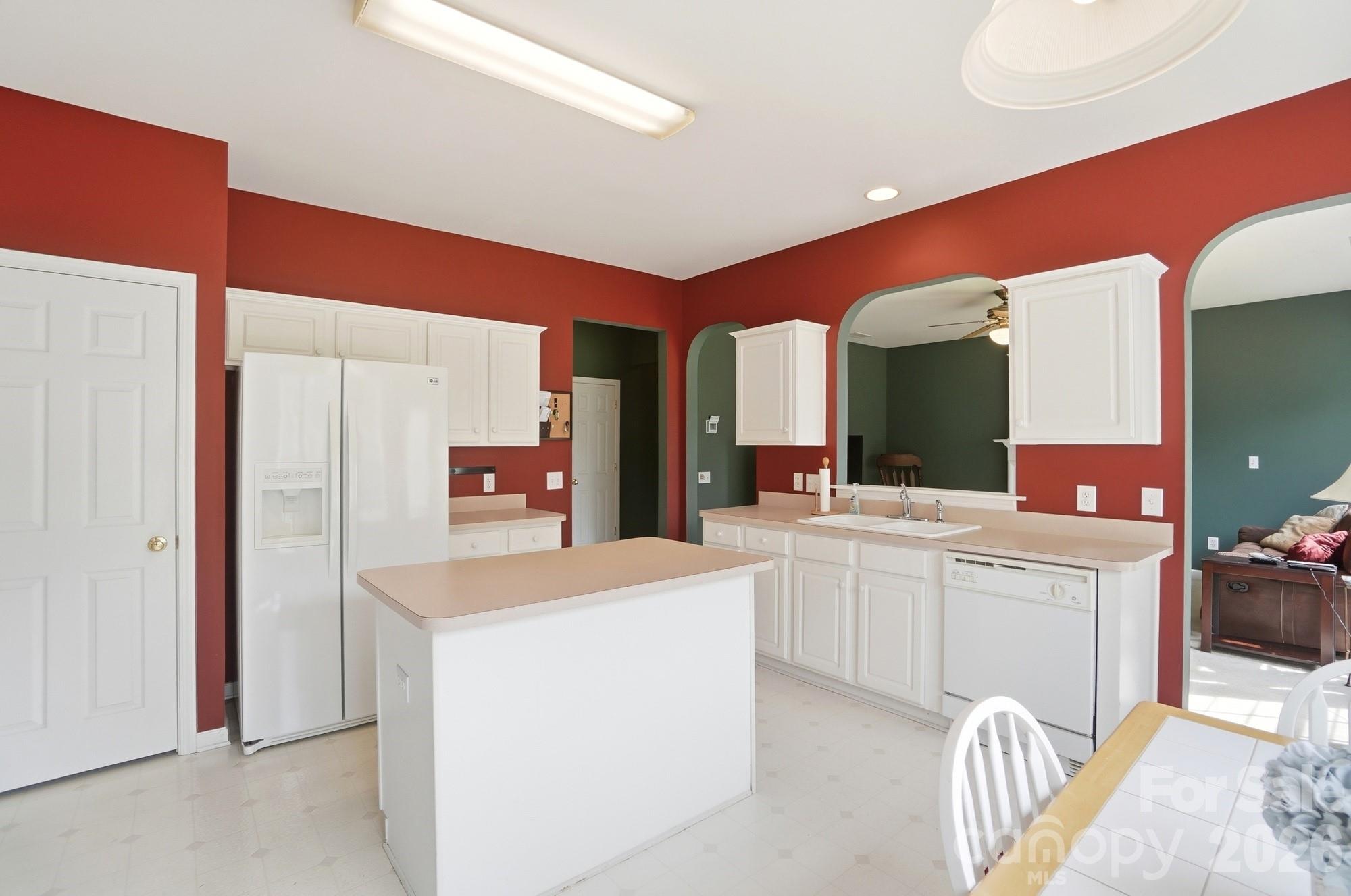 7724 Dinniston Drive — Huntersville